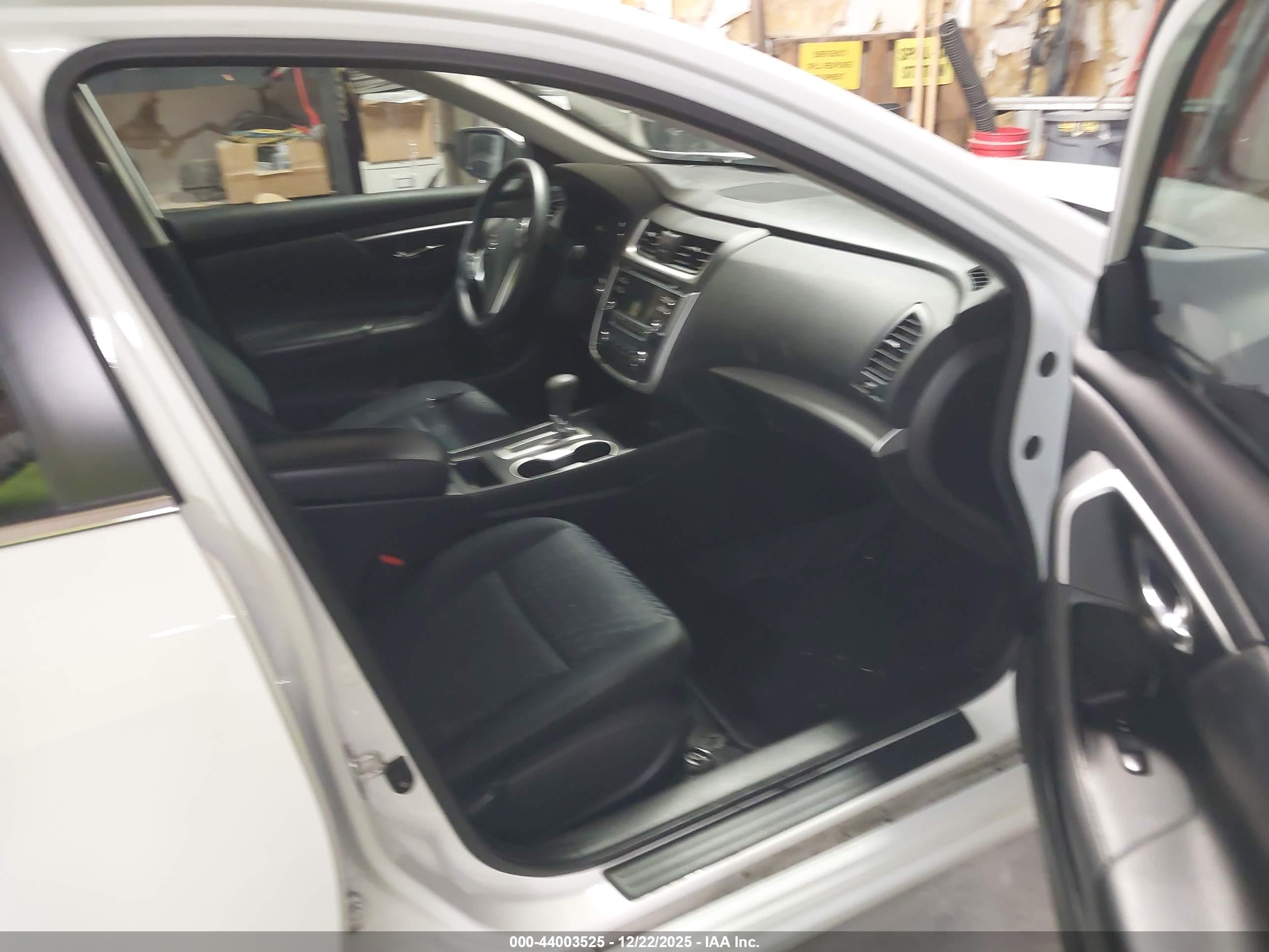 NISSAN ALTIMA image 5