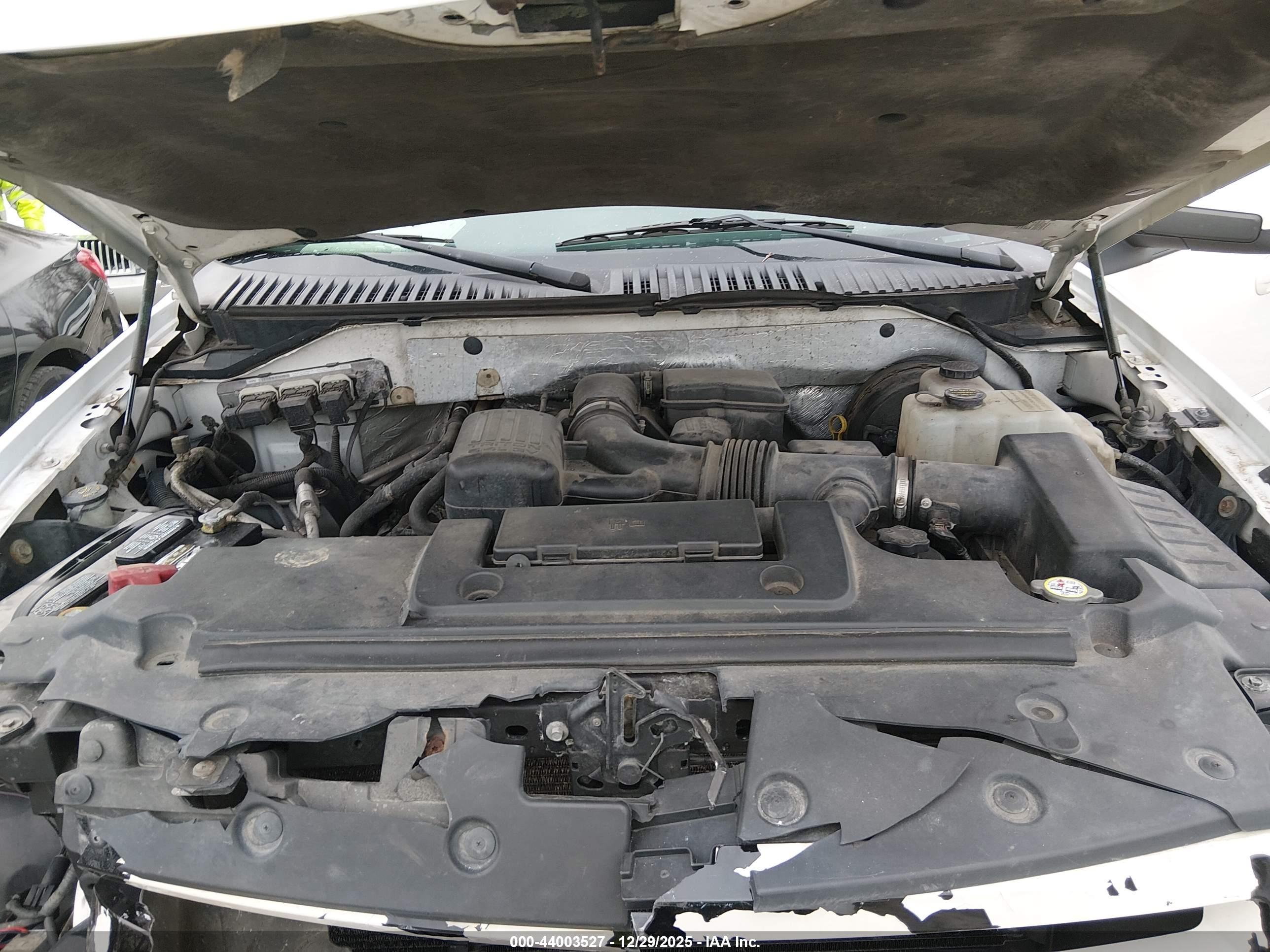 FORD EXPEDITION image 10