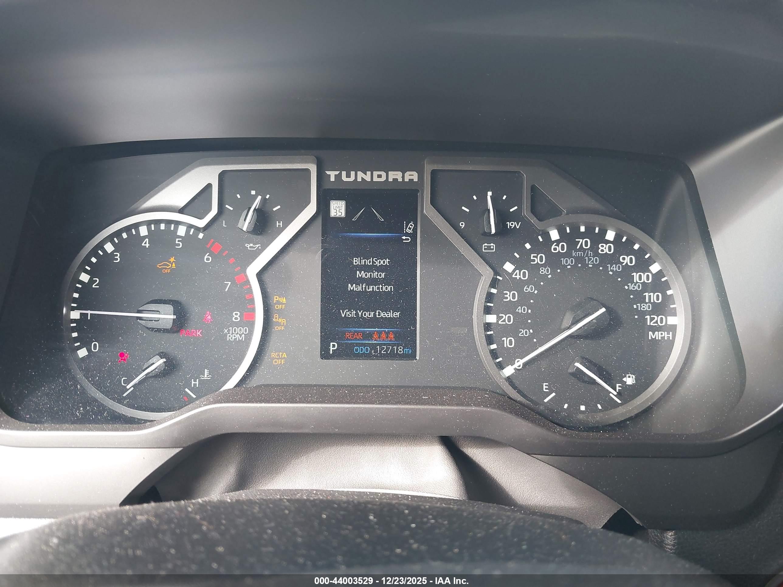 TOYOTA TUNDRA image 7