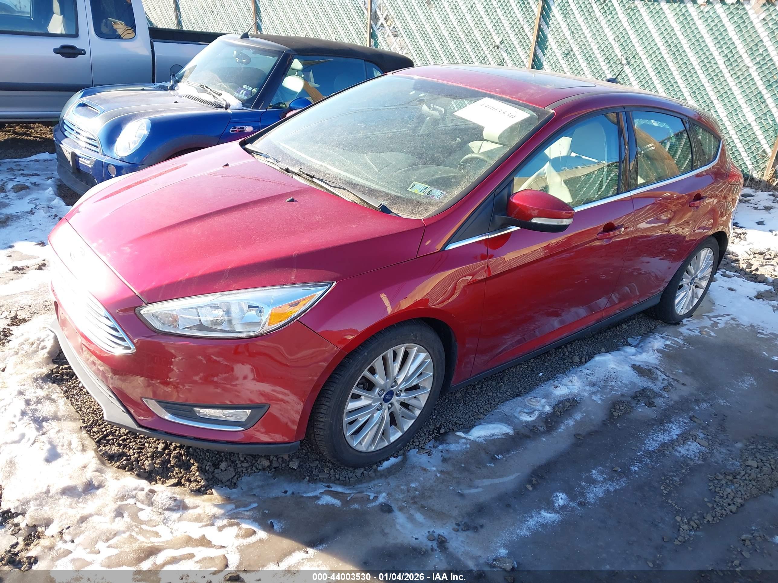 FORD FOCUS image 2