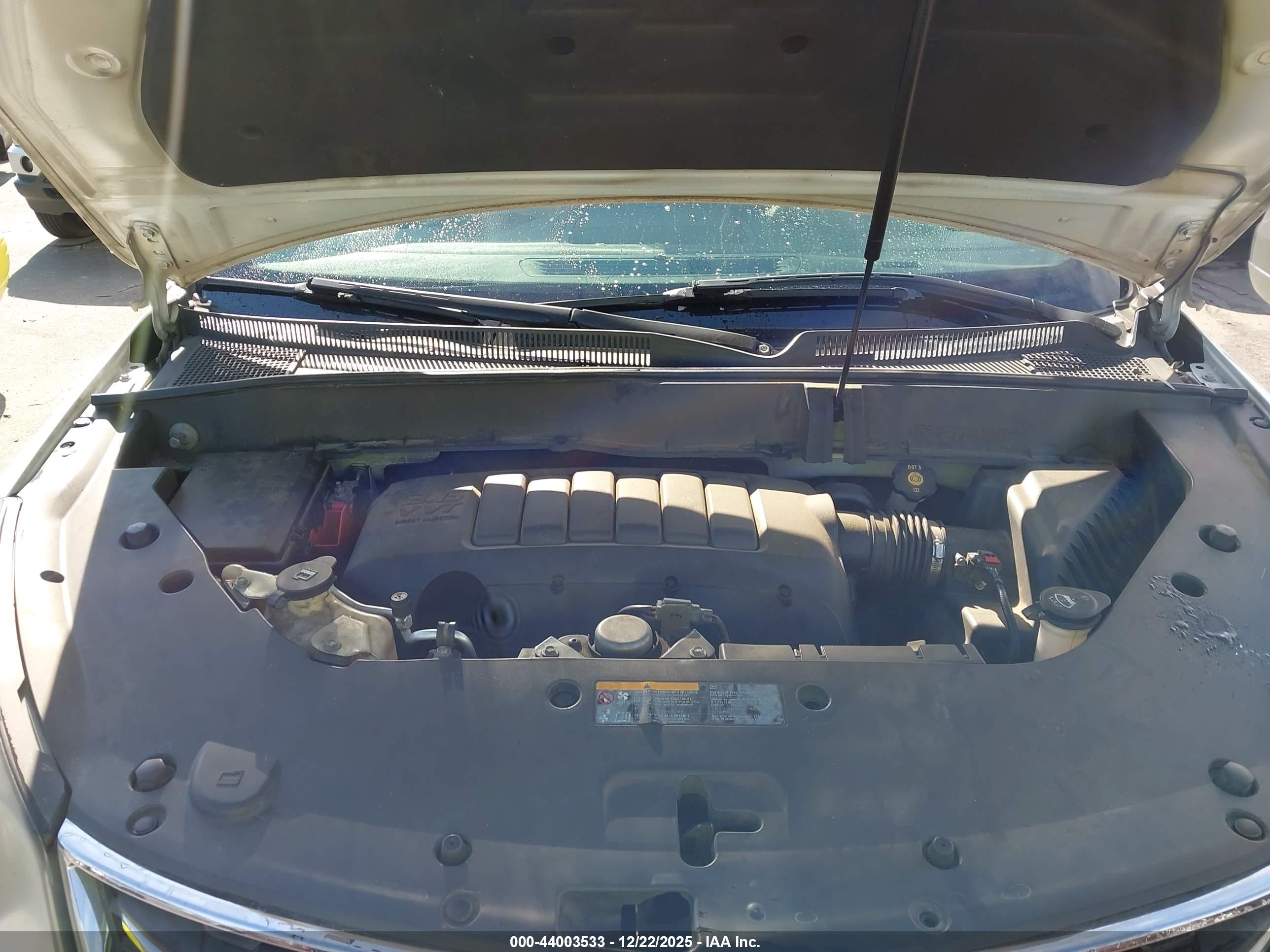CHEVROLET TRAVERSE image 10