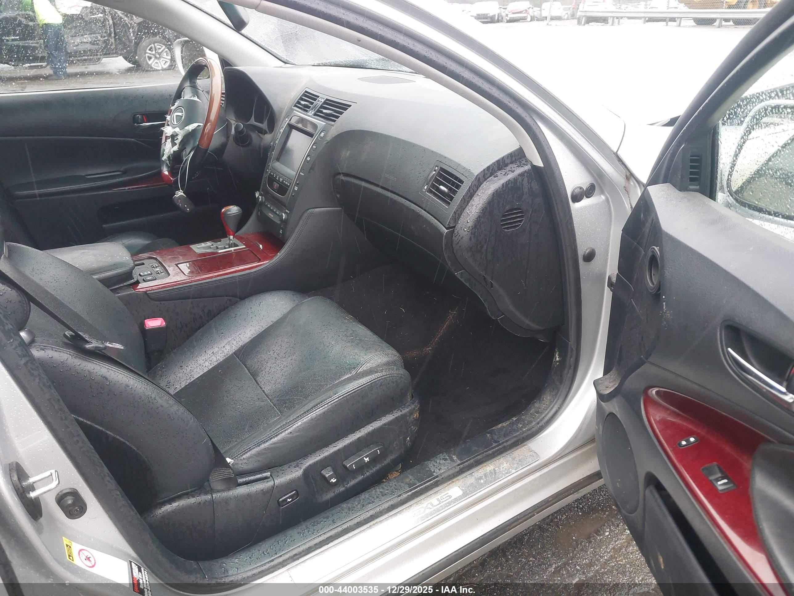 LEXUS GS image 5