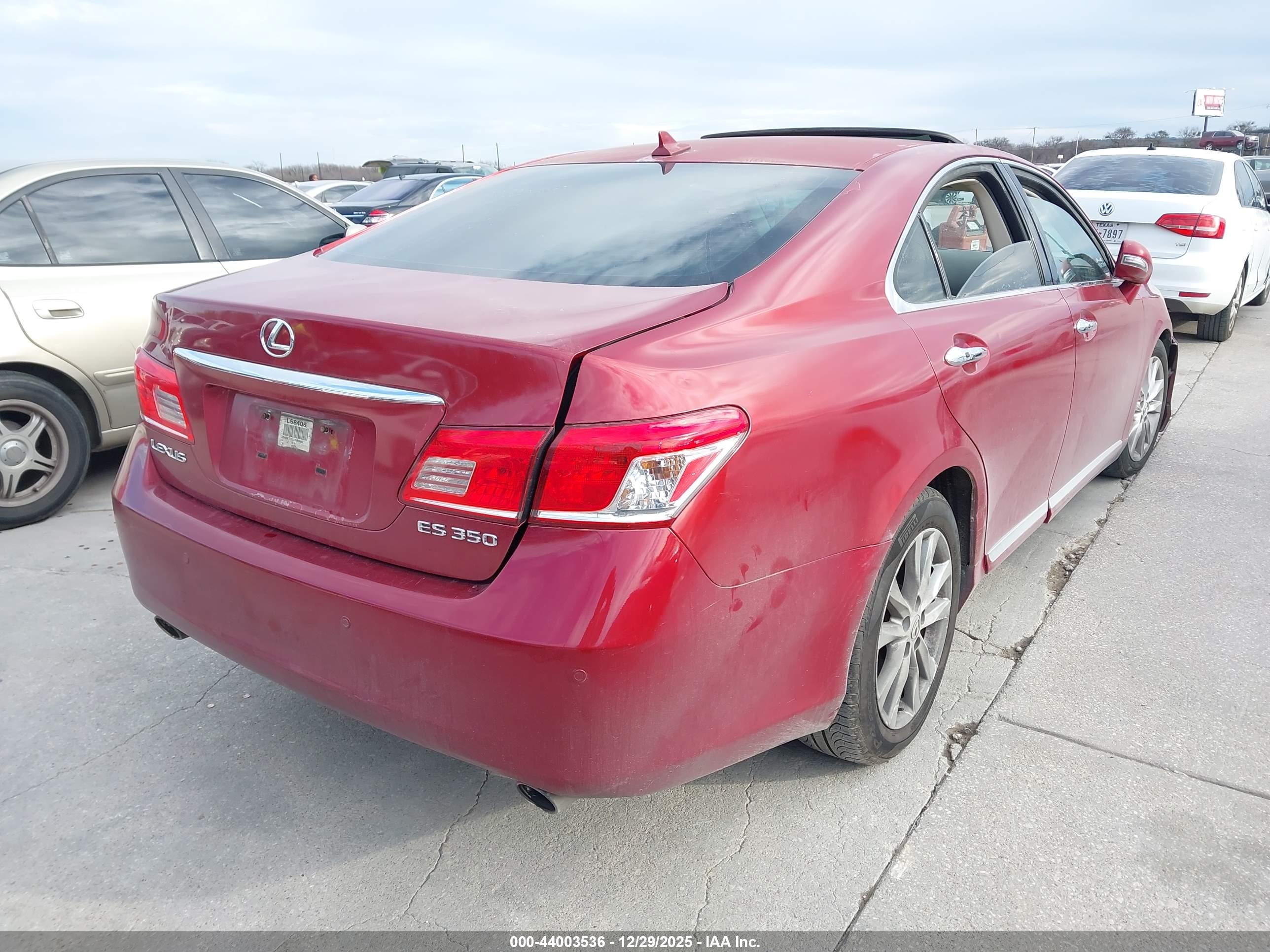 LEXUS ES image 4