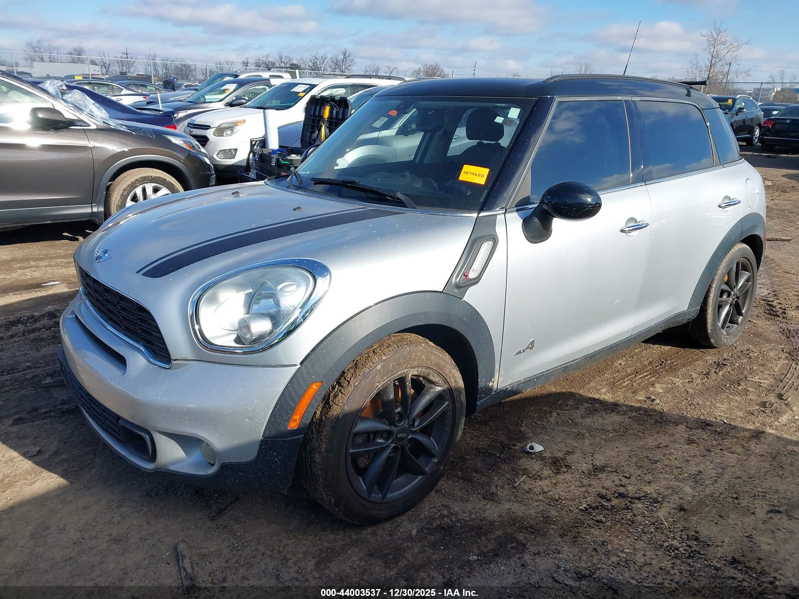 MINI COOPER image 2