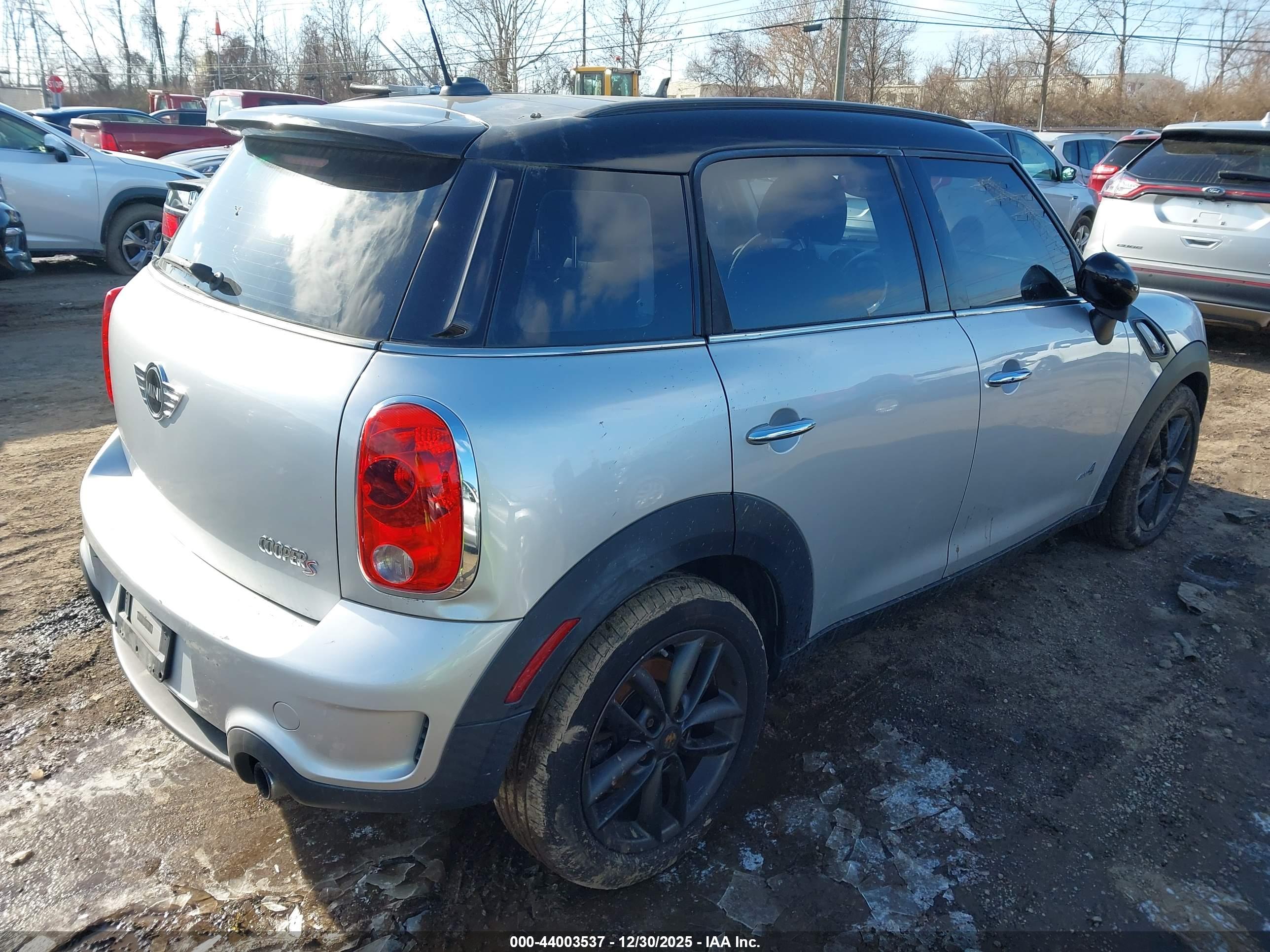 MINI COOPER image 4