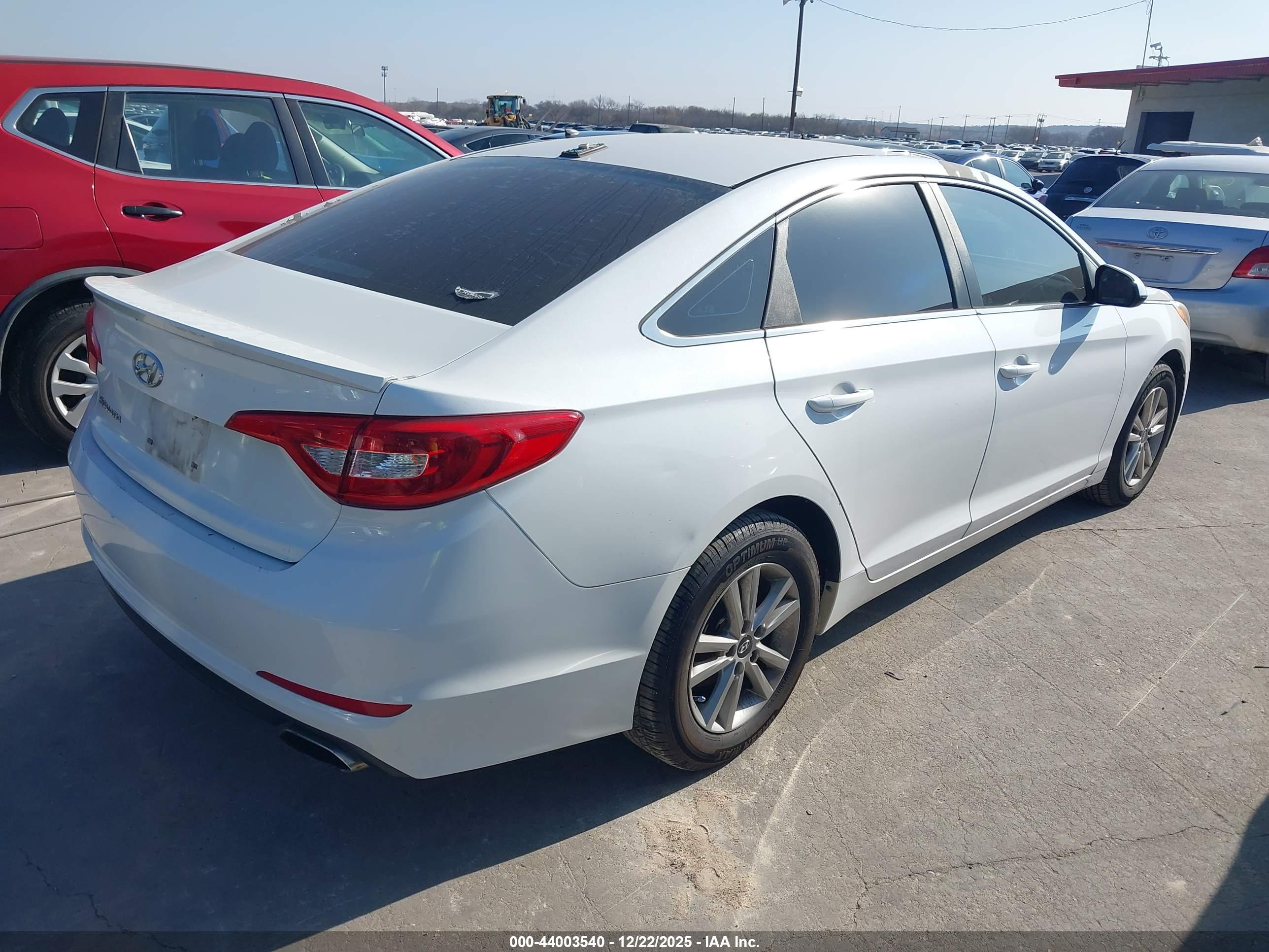 HYUNDAI SONATA image 4