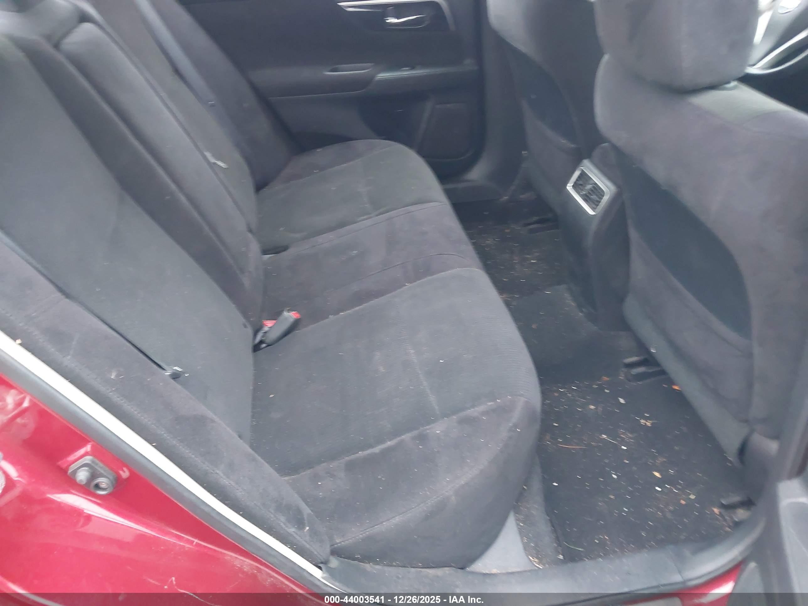 NISSAN ALTIMA image 8