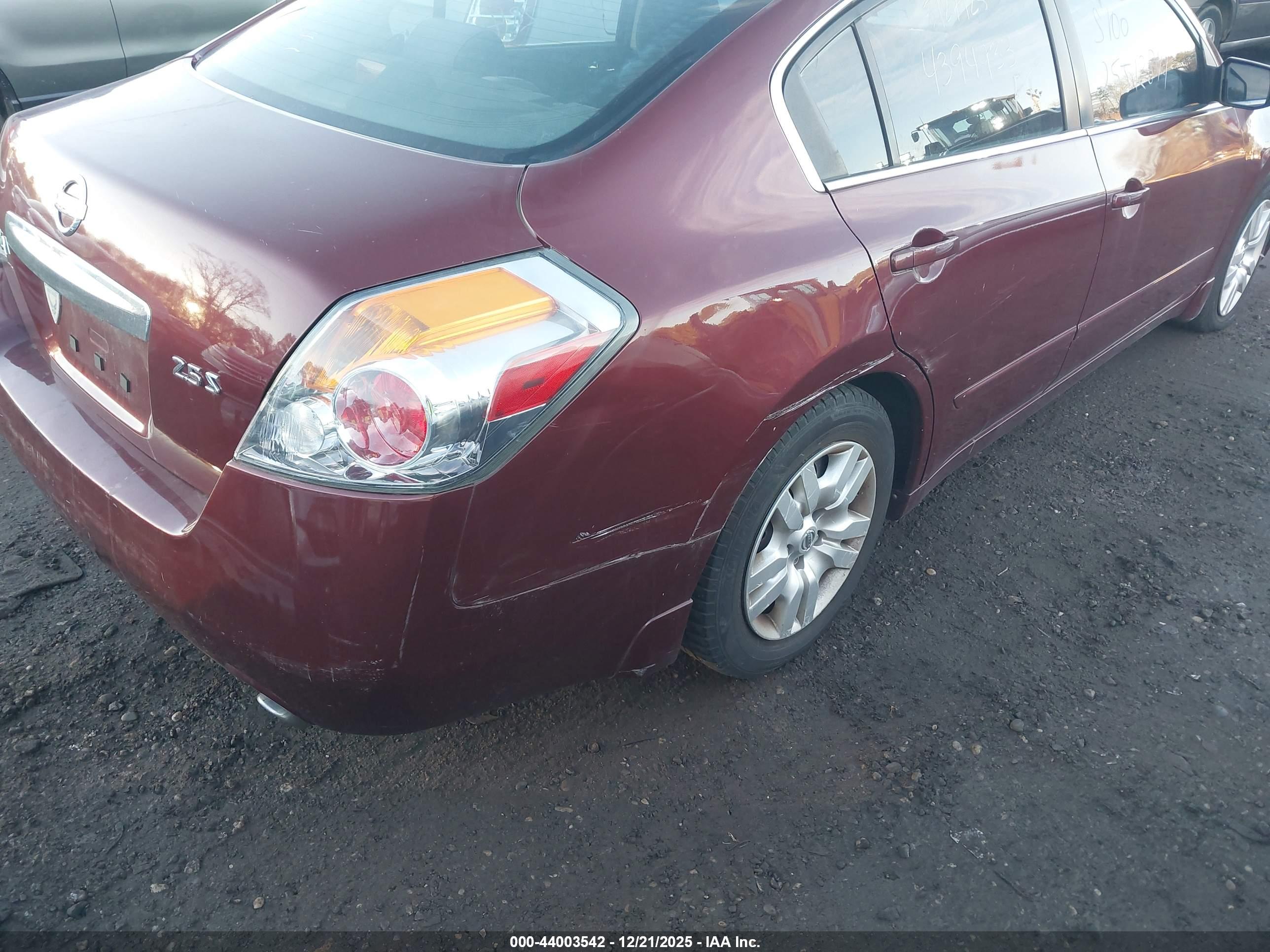 NISSAN ALTIMA image 6
