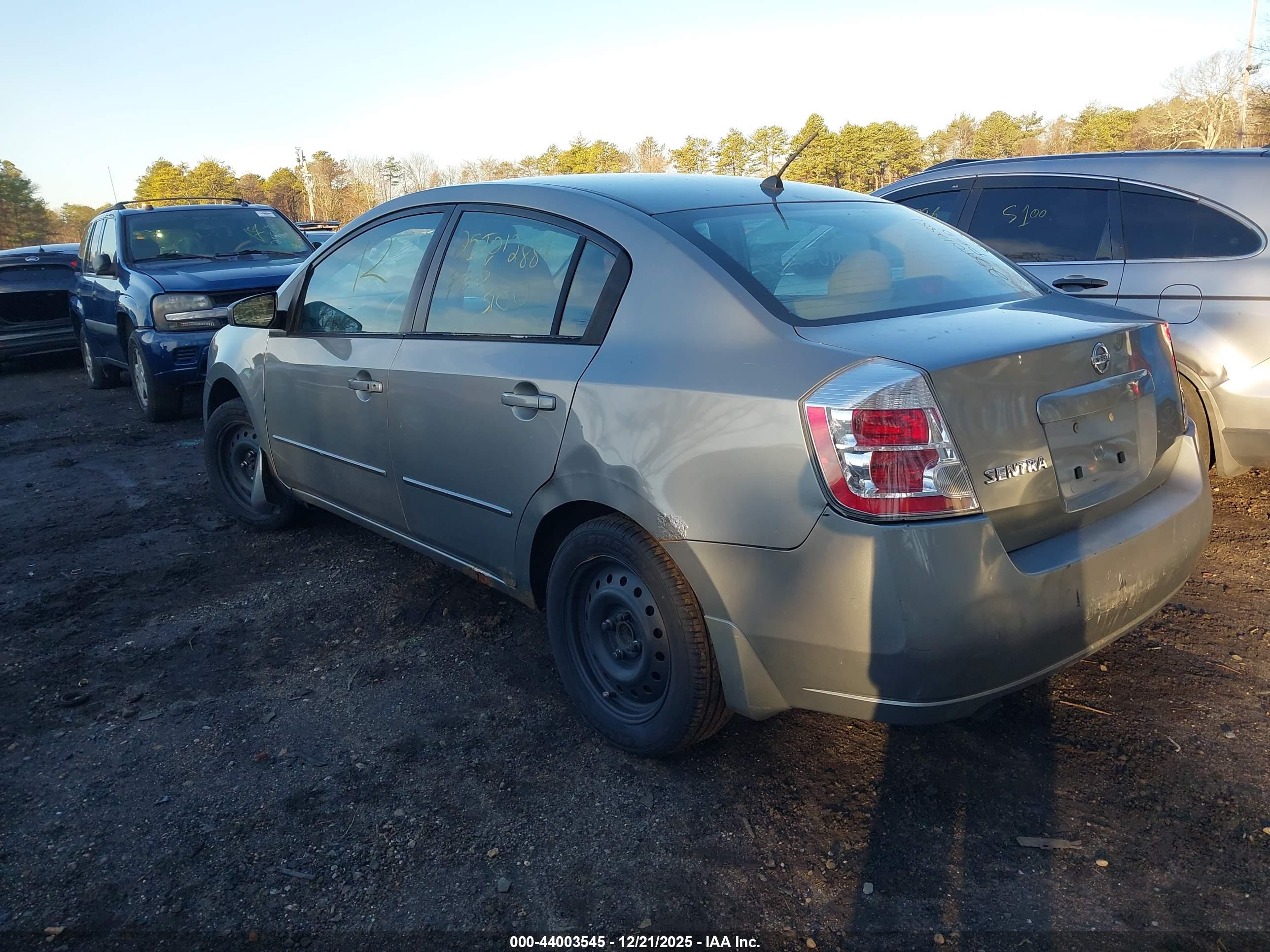 NISSAN SENTRA image 3