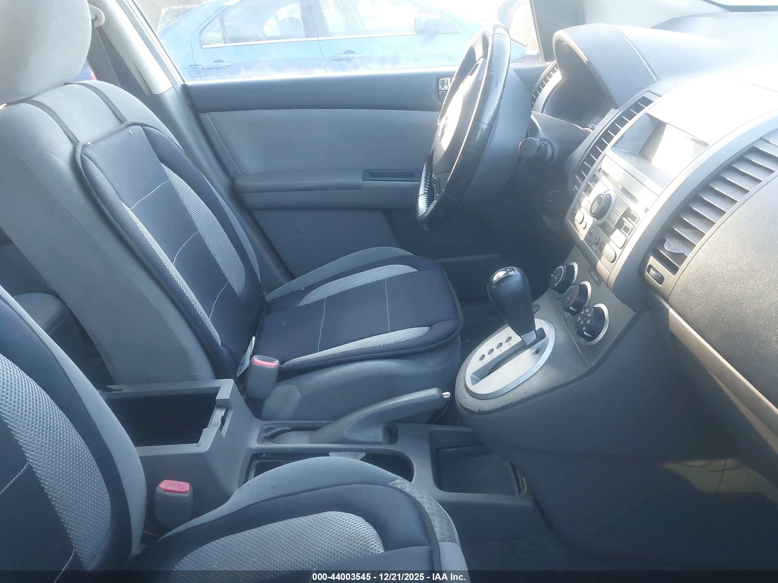 NISSAN SENTRA image 5