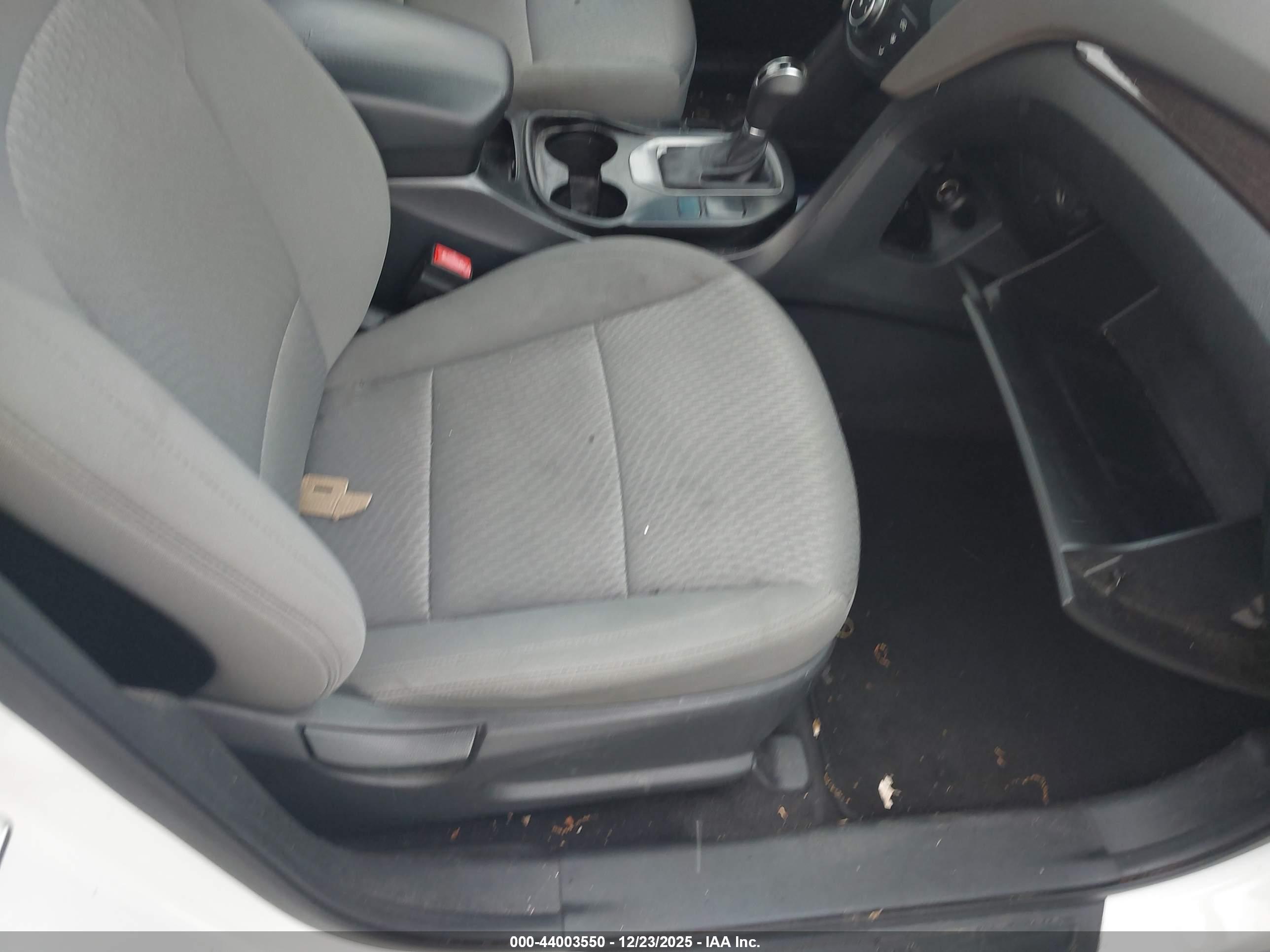HYUNDAI SANTA image 5