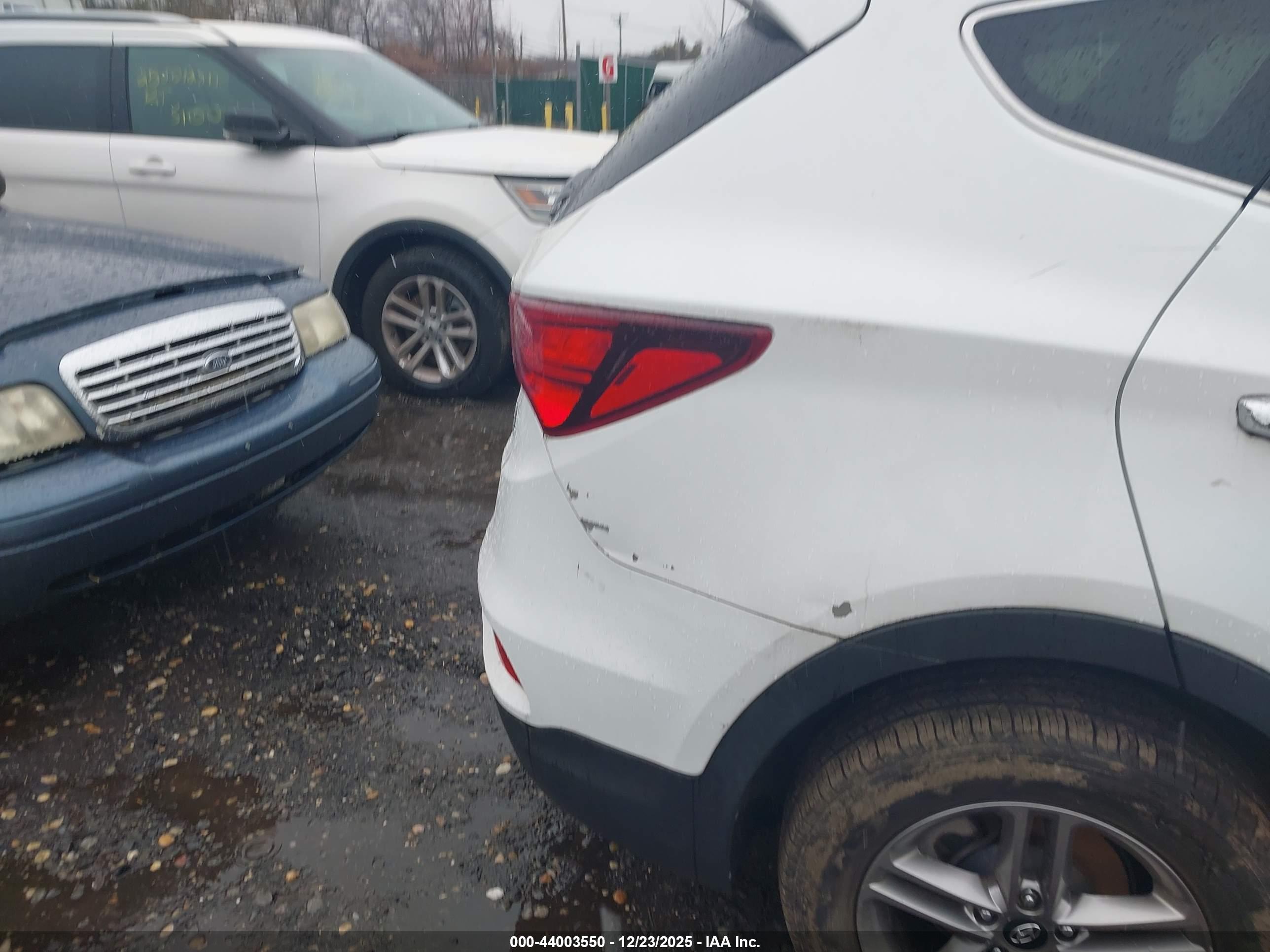 HYUNDAI SANTA image 6