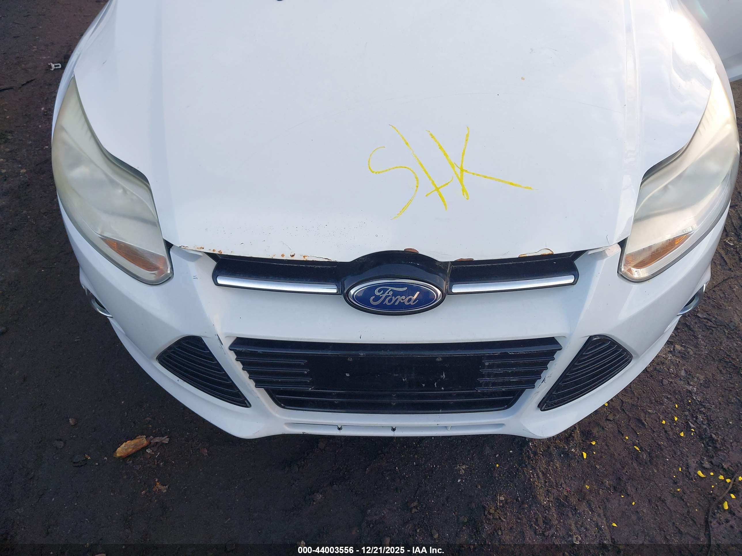 FORD FOCUS image 10