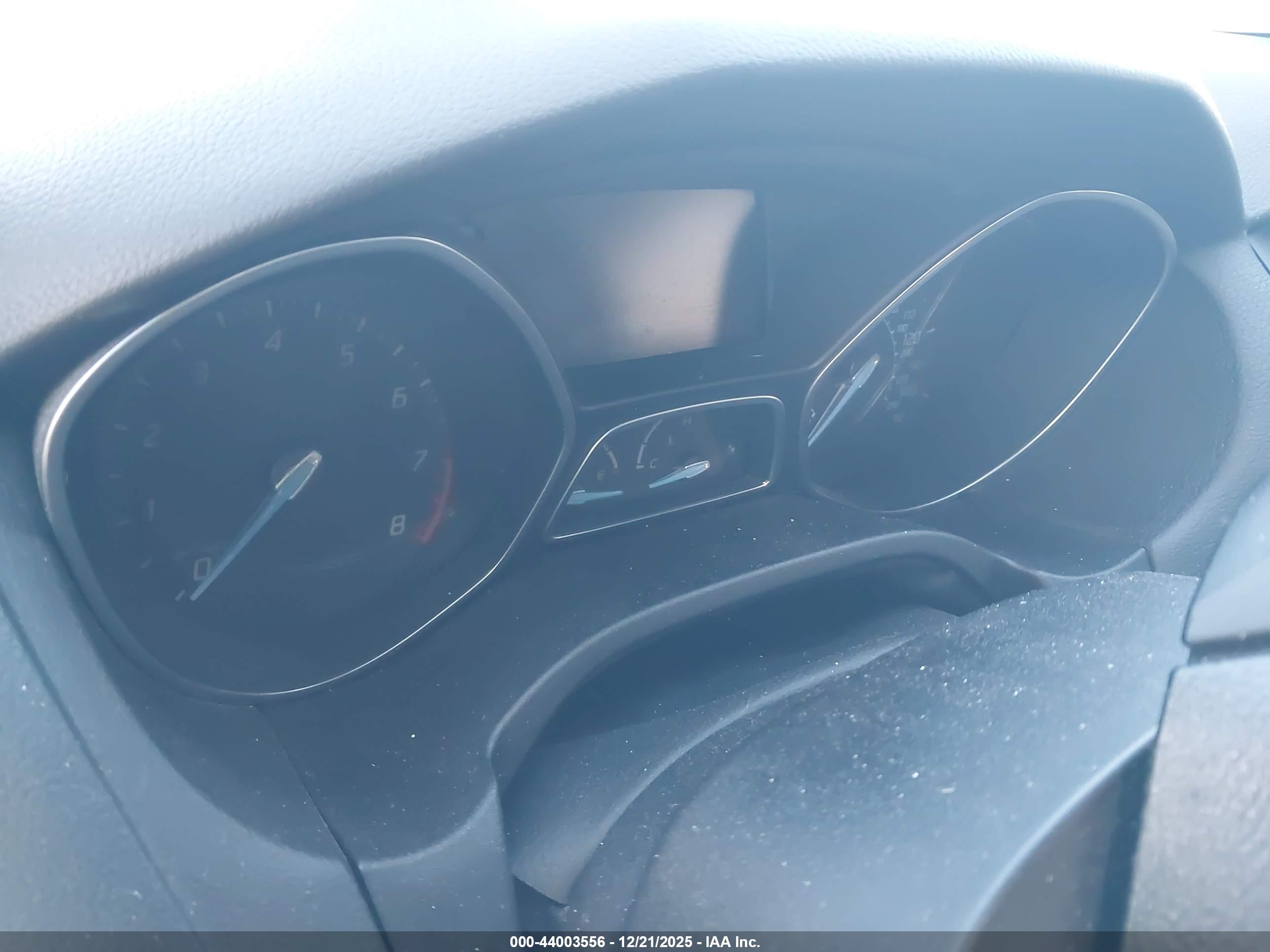 FORD FOCUS image 7