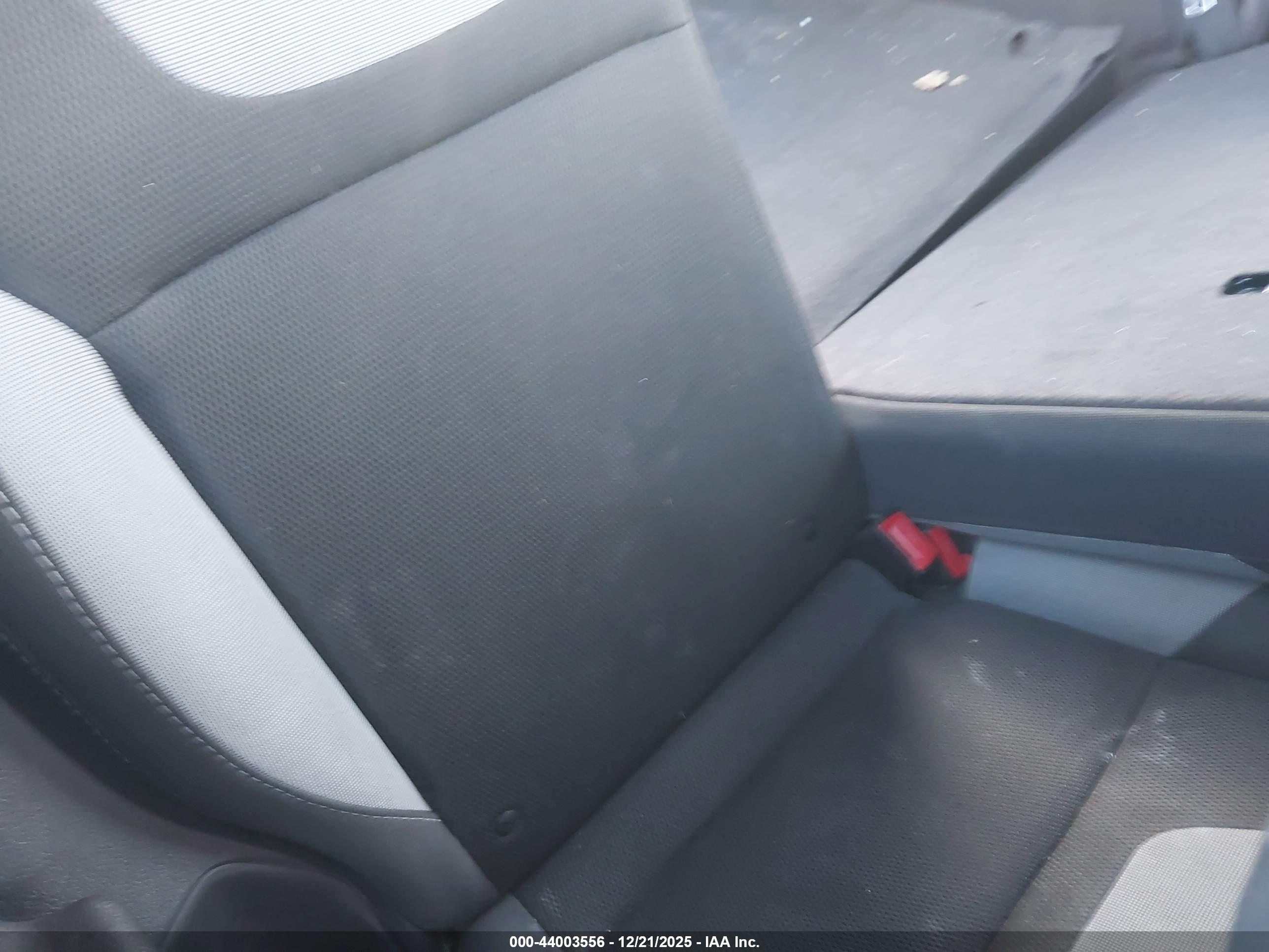 FORD FOCUS image 8
