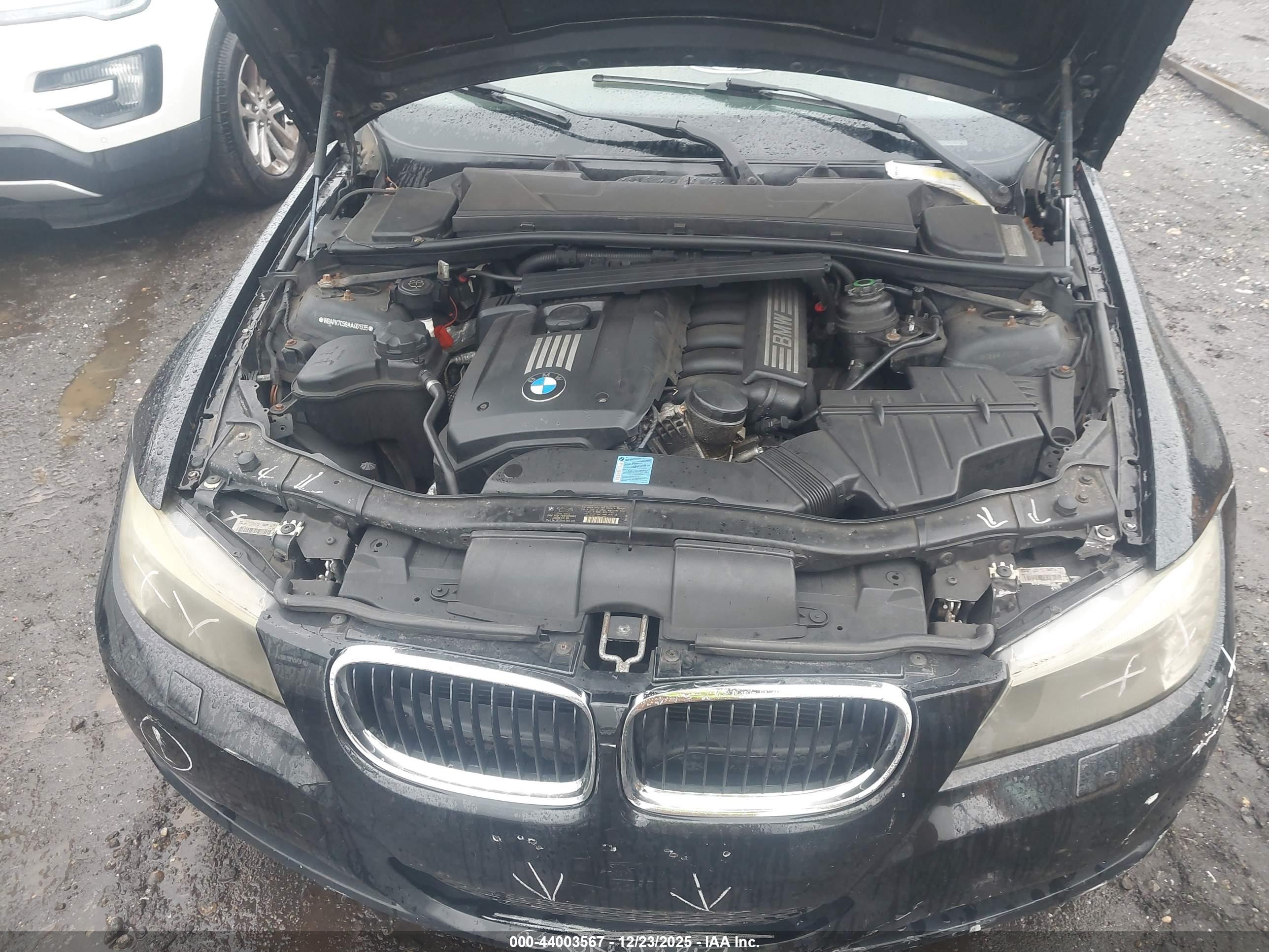 BMW 328I image 10