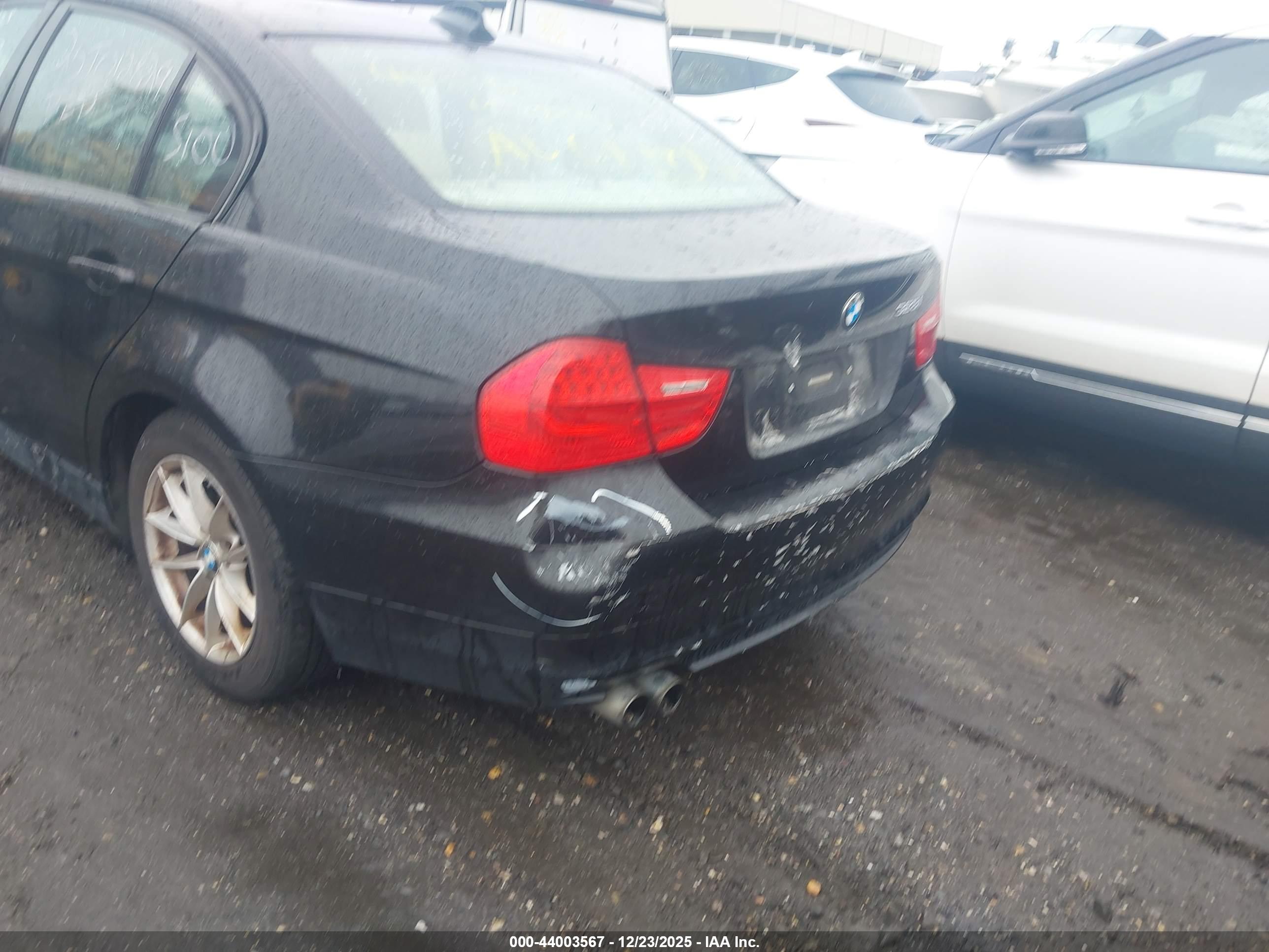 BMW 328I image 6