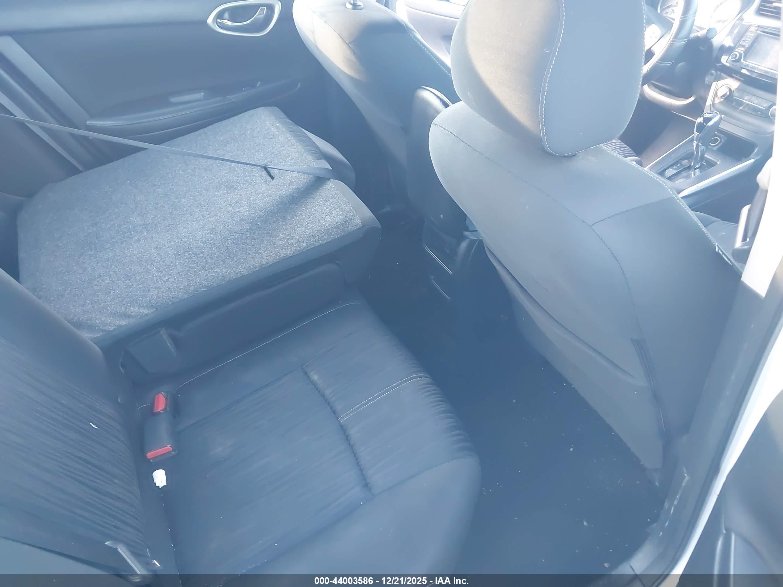 NISSAN SENTRA image 8