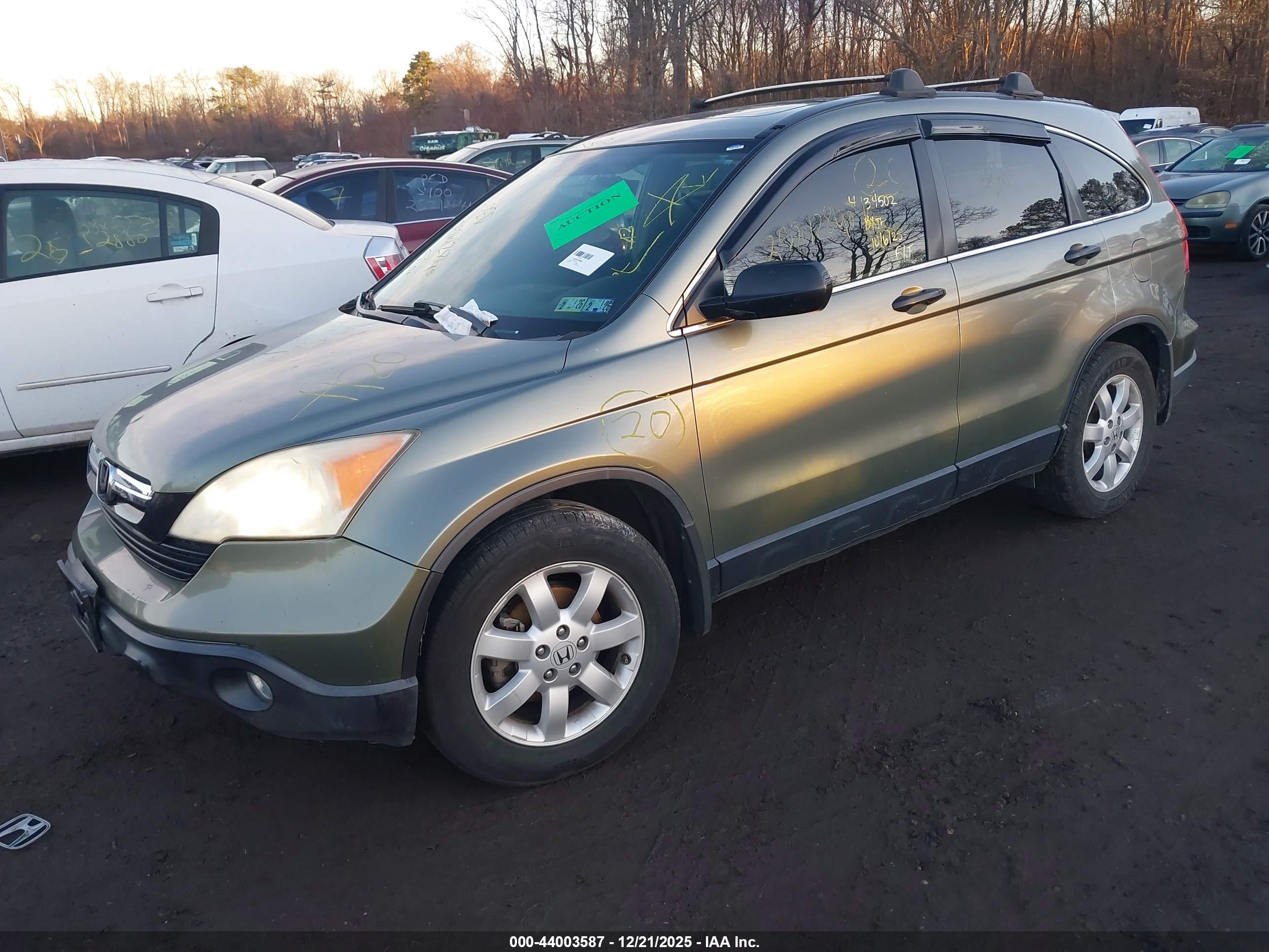 HONDA CR-V image 2