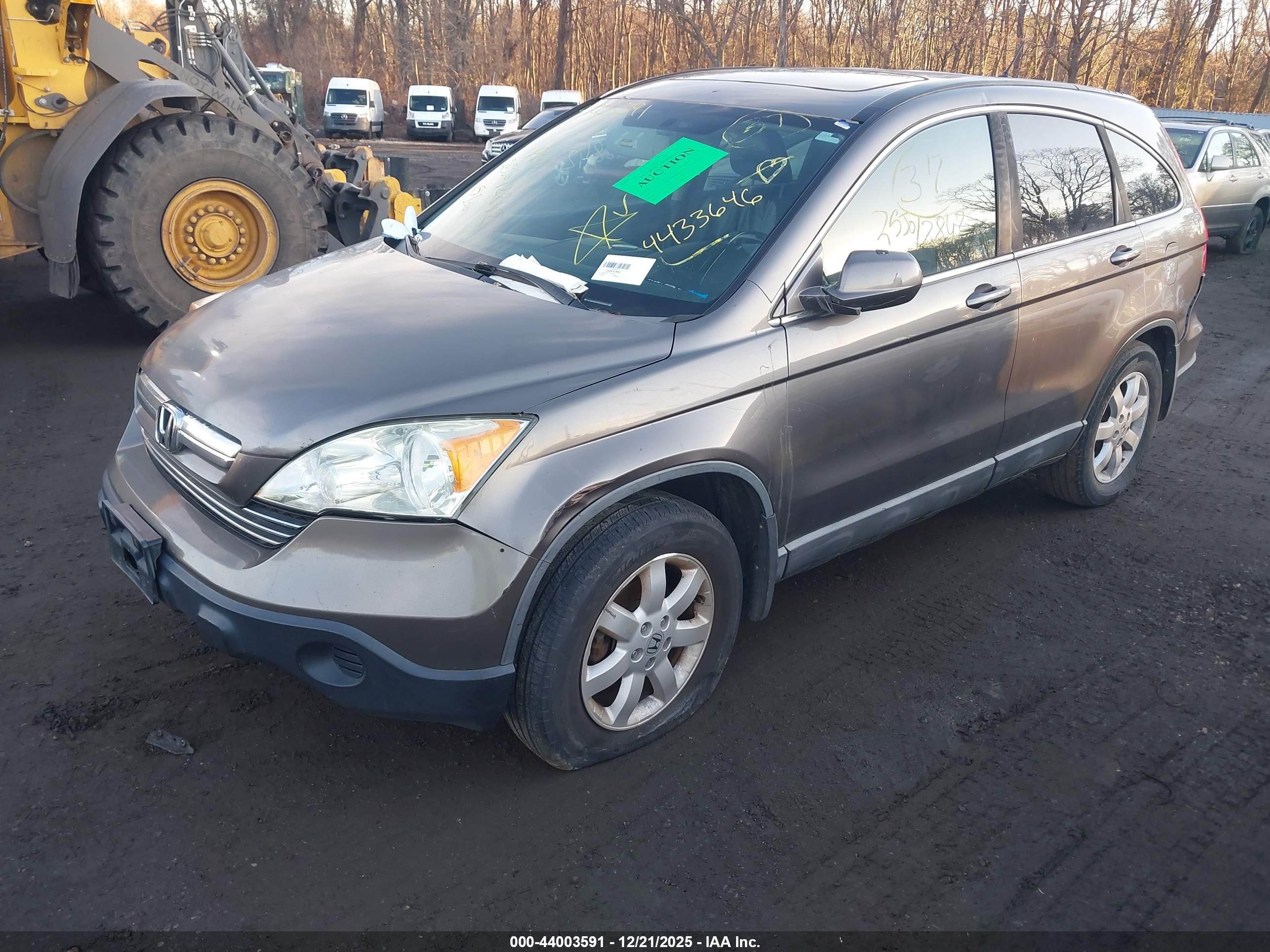 HONDA CR-V image 2