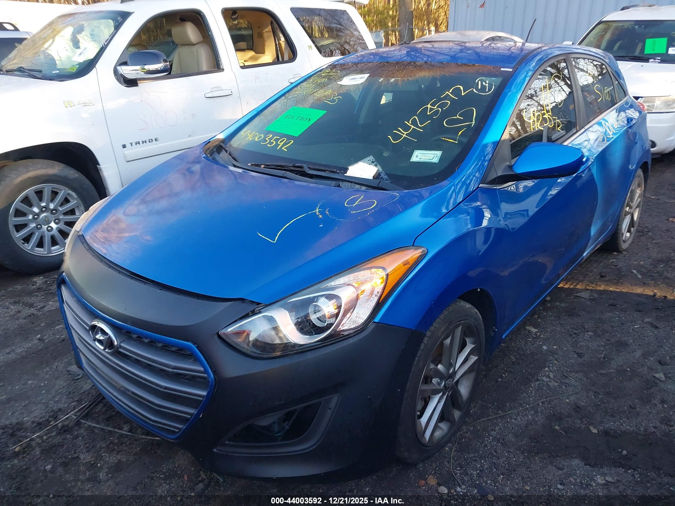HYUNDAI ELANTRA image 6