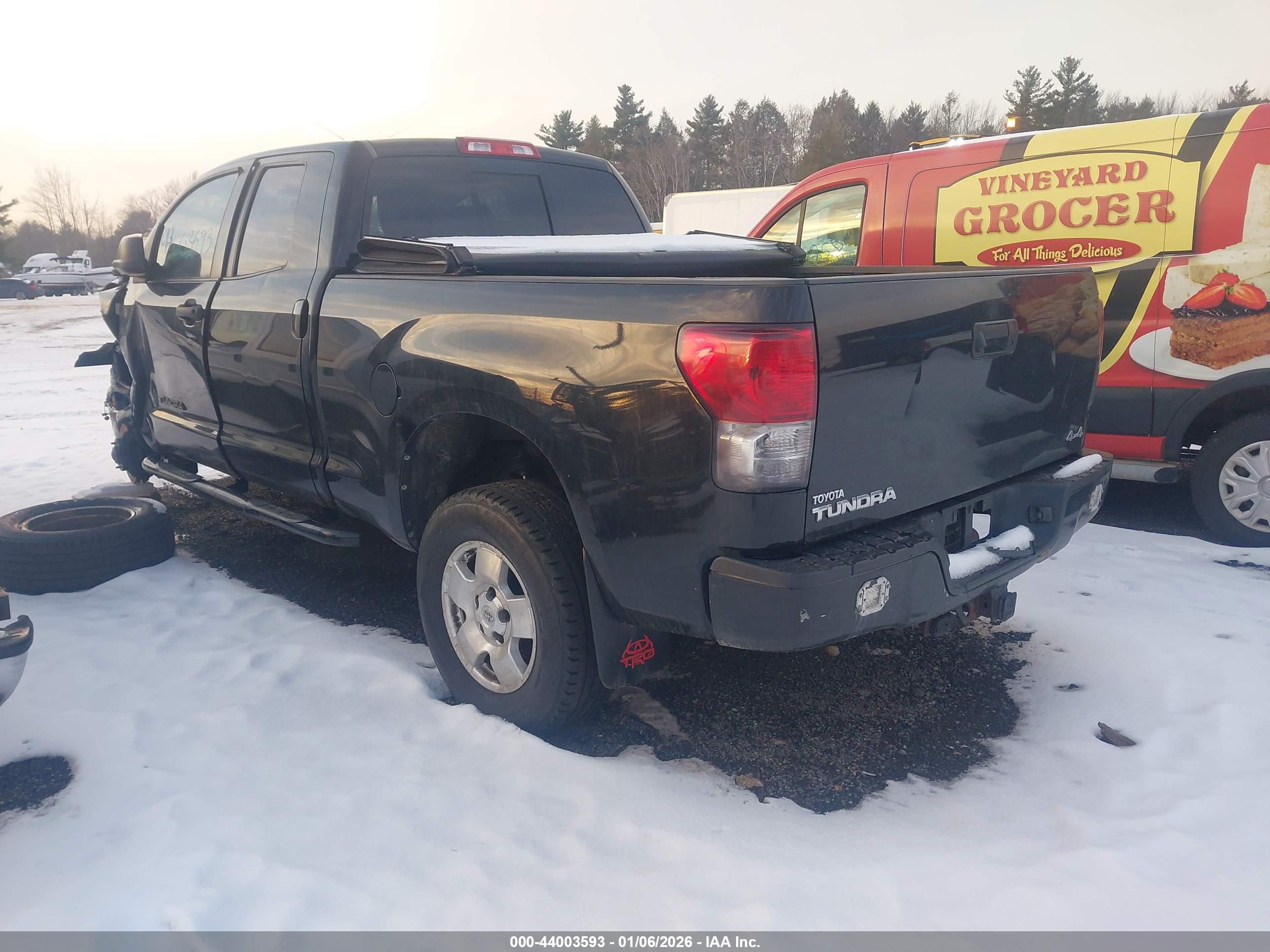 TOYOTA TUNDRA image 3