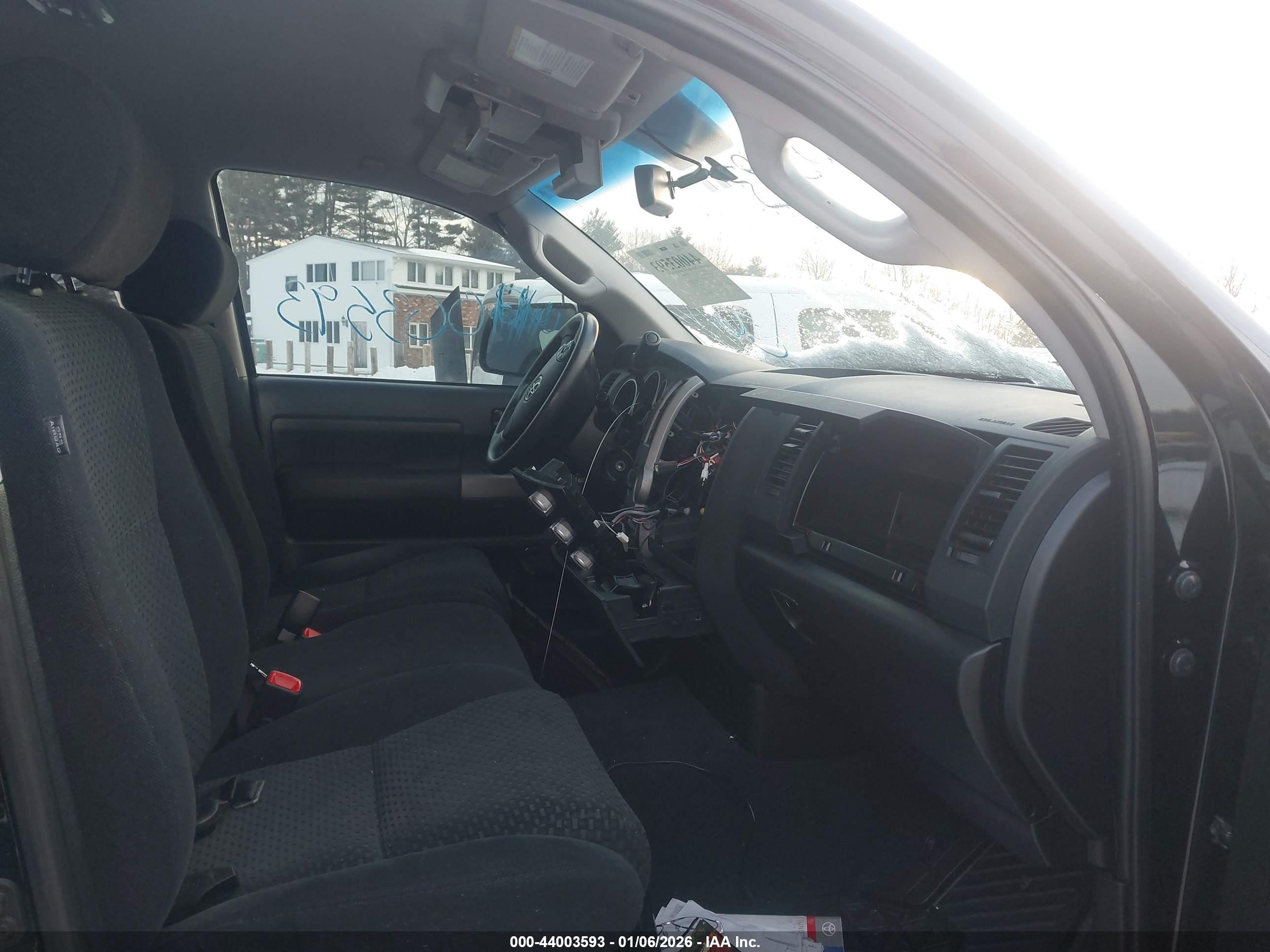 TOYOTA TUNDRA image 5