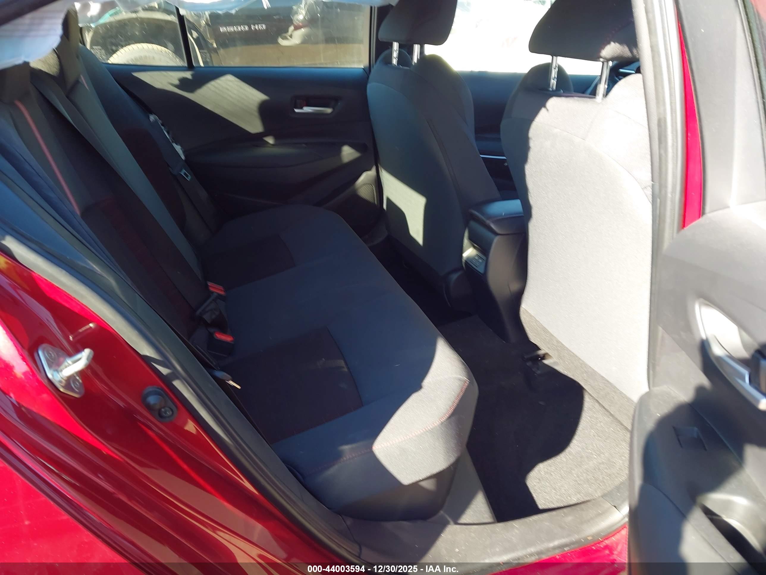 TOYOTA COROLLA image 8