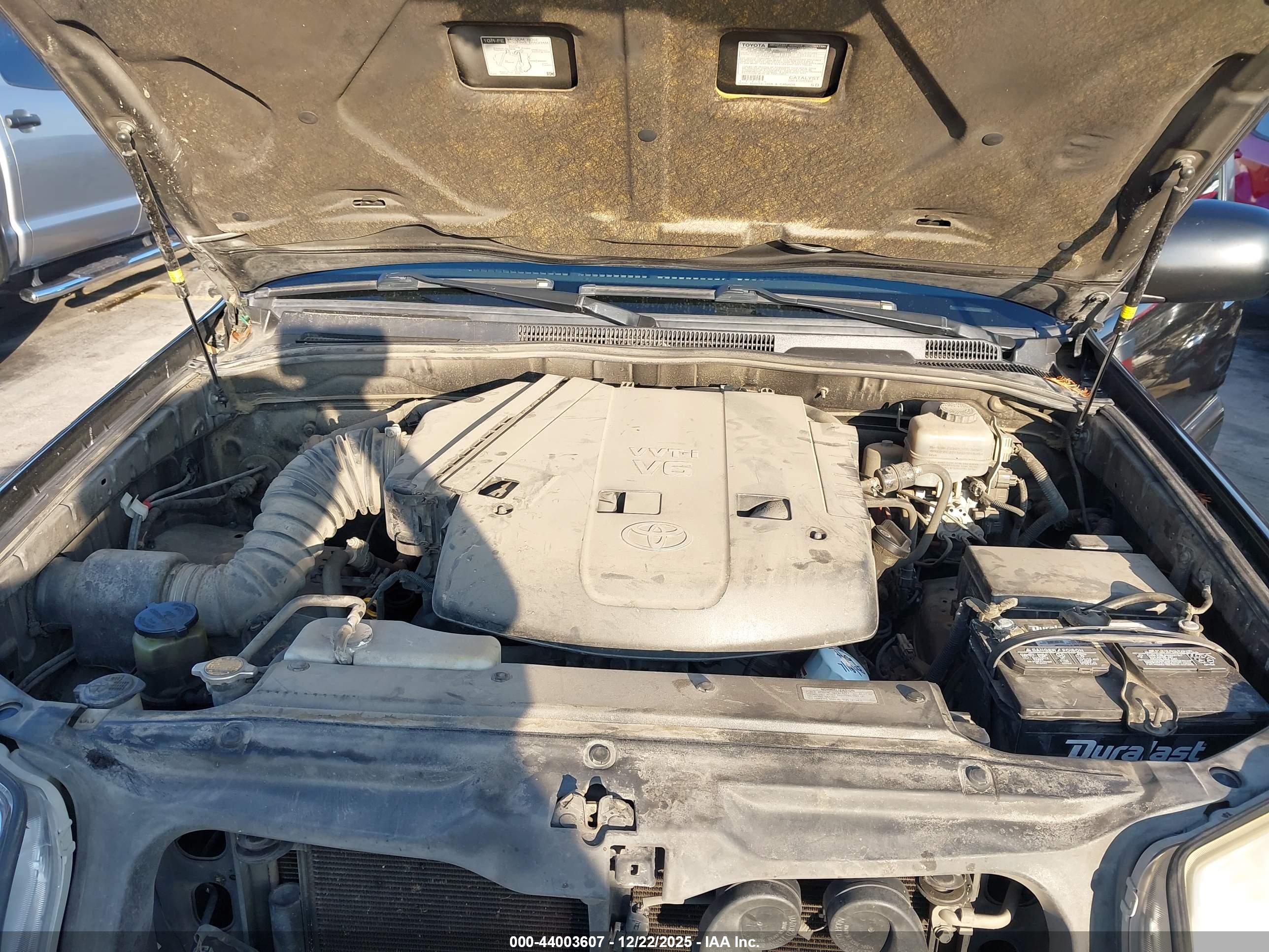 TOYOTA 4RUNNER image 10