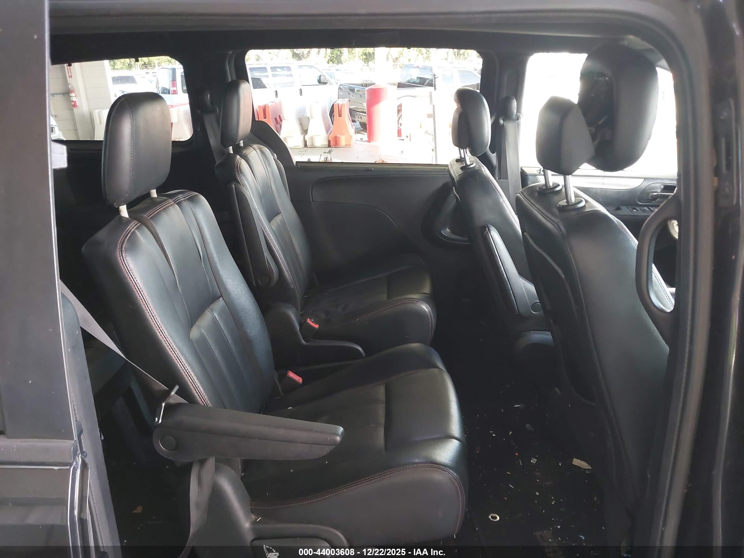 DODGE GRAND image 8