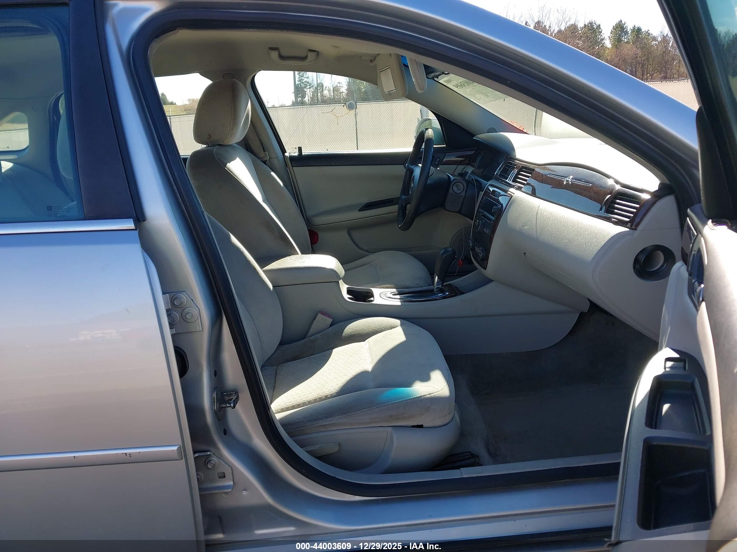 CHEVROLET IMPALA image 5