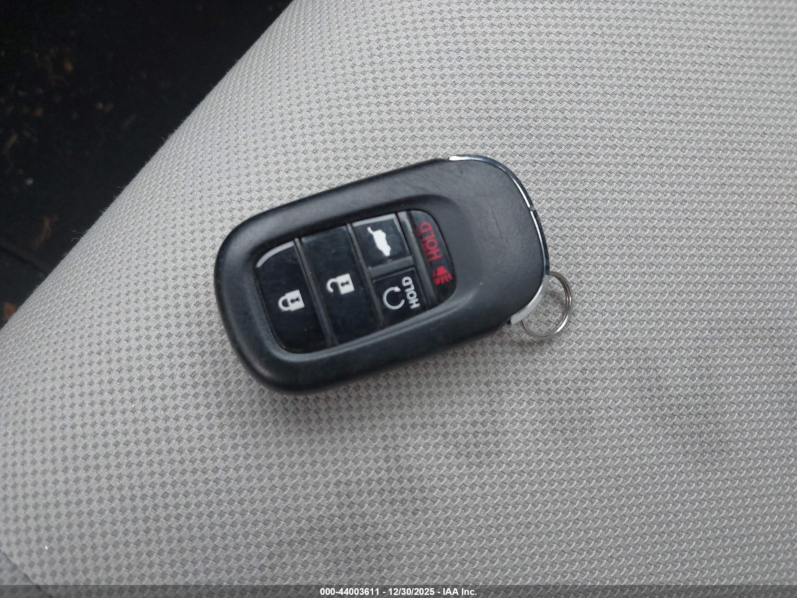 HONDA CR-V image 11