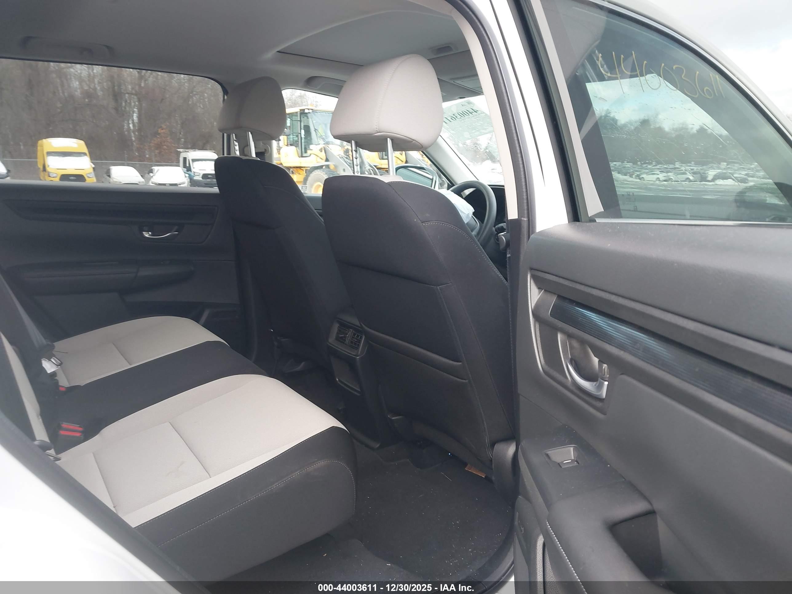 HONDA CR-V image 8