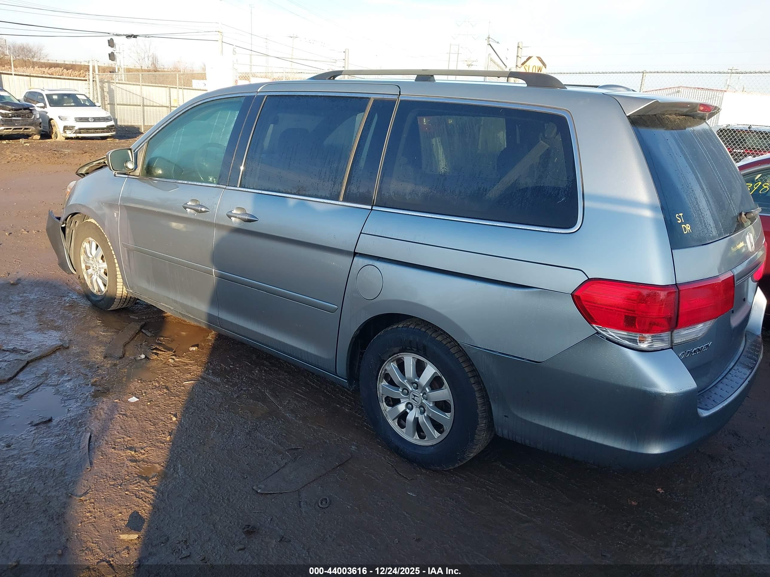 HONDA ODYSSEY image 3