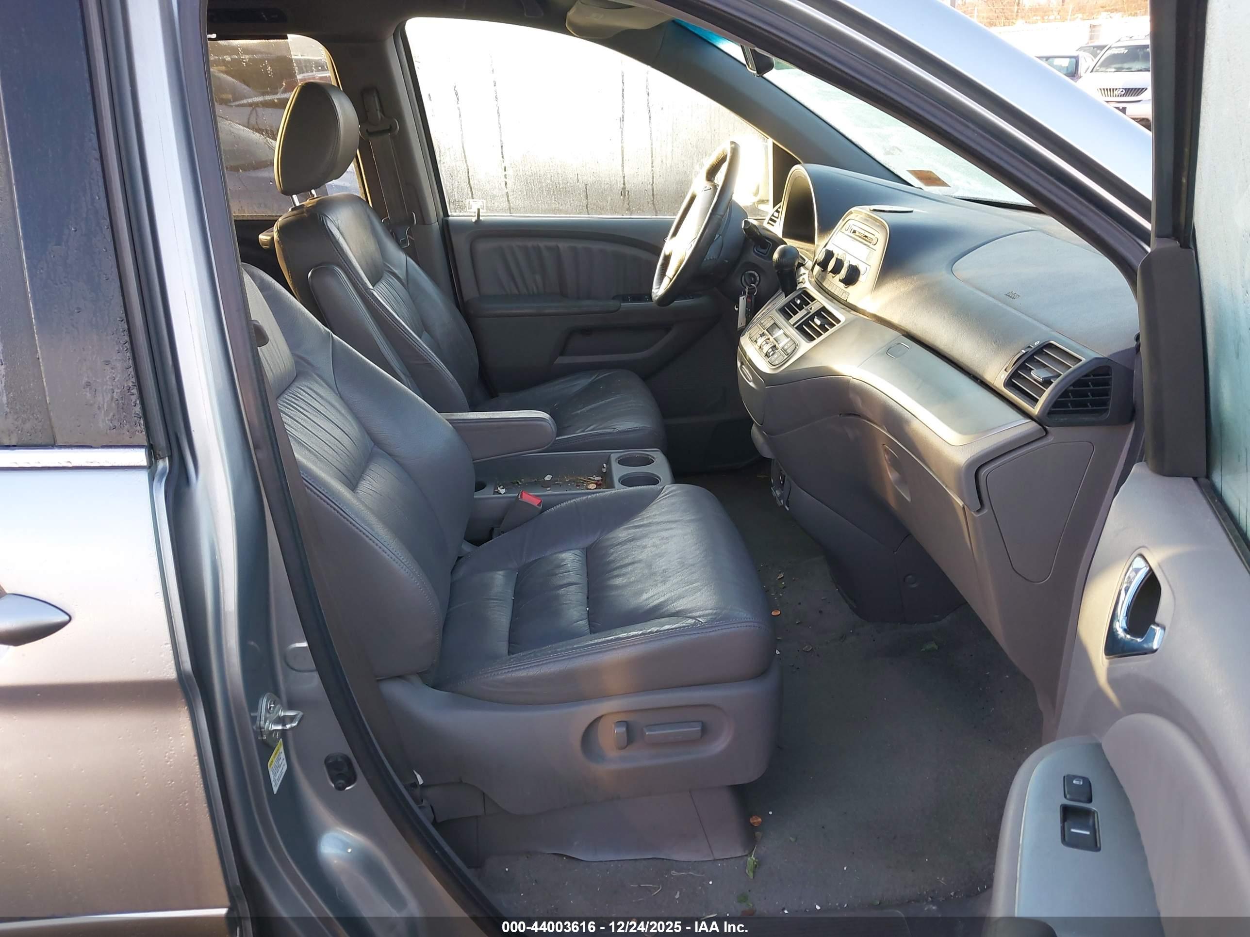 HONDA ODYSSEY image 5
