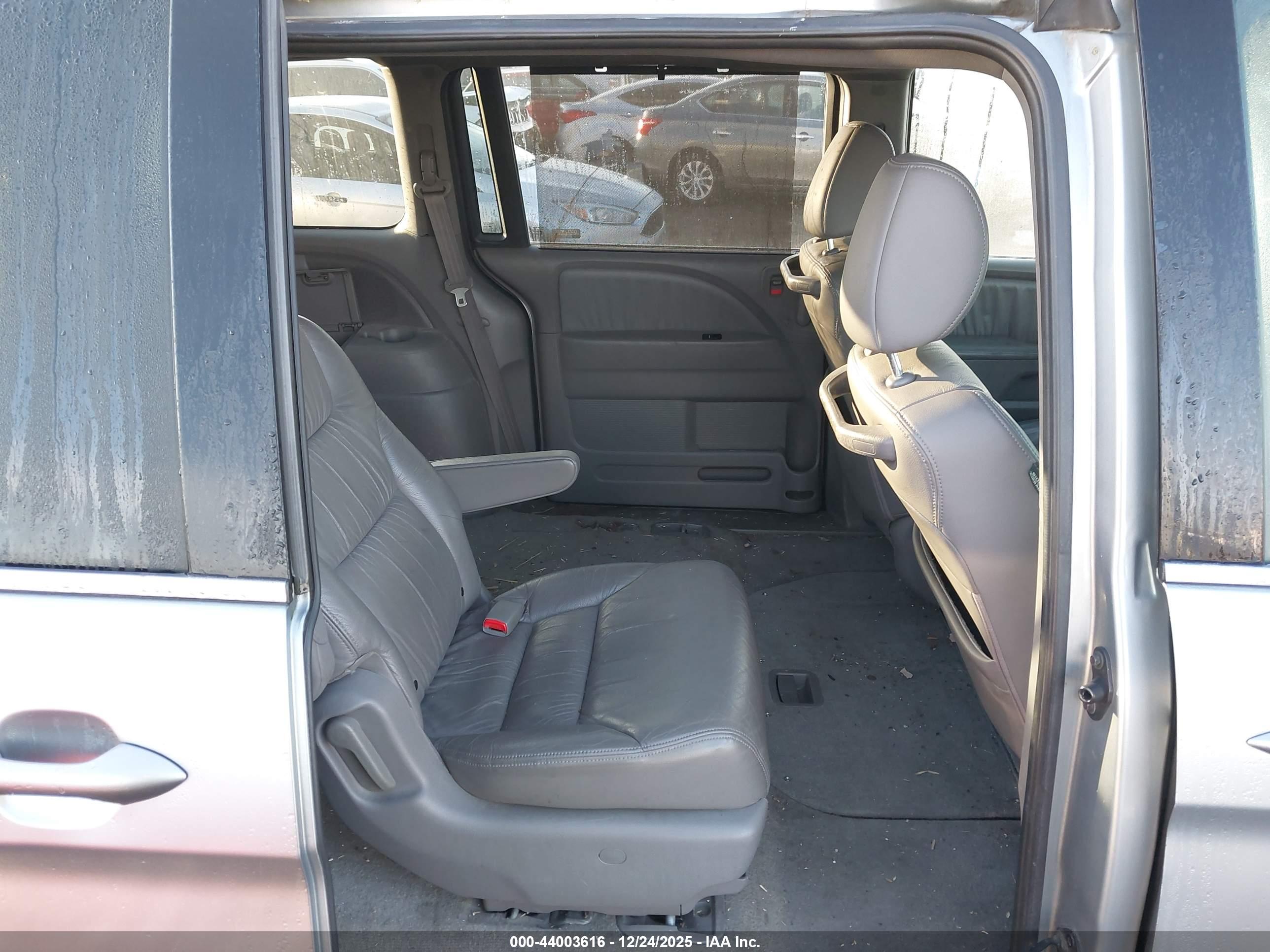 HONDA ODYSSEY image 8