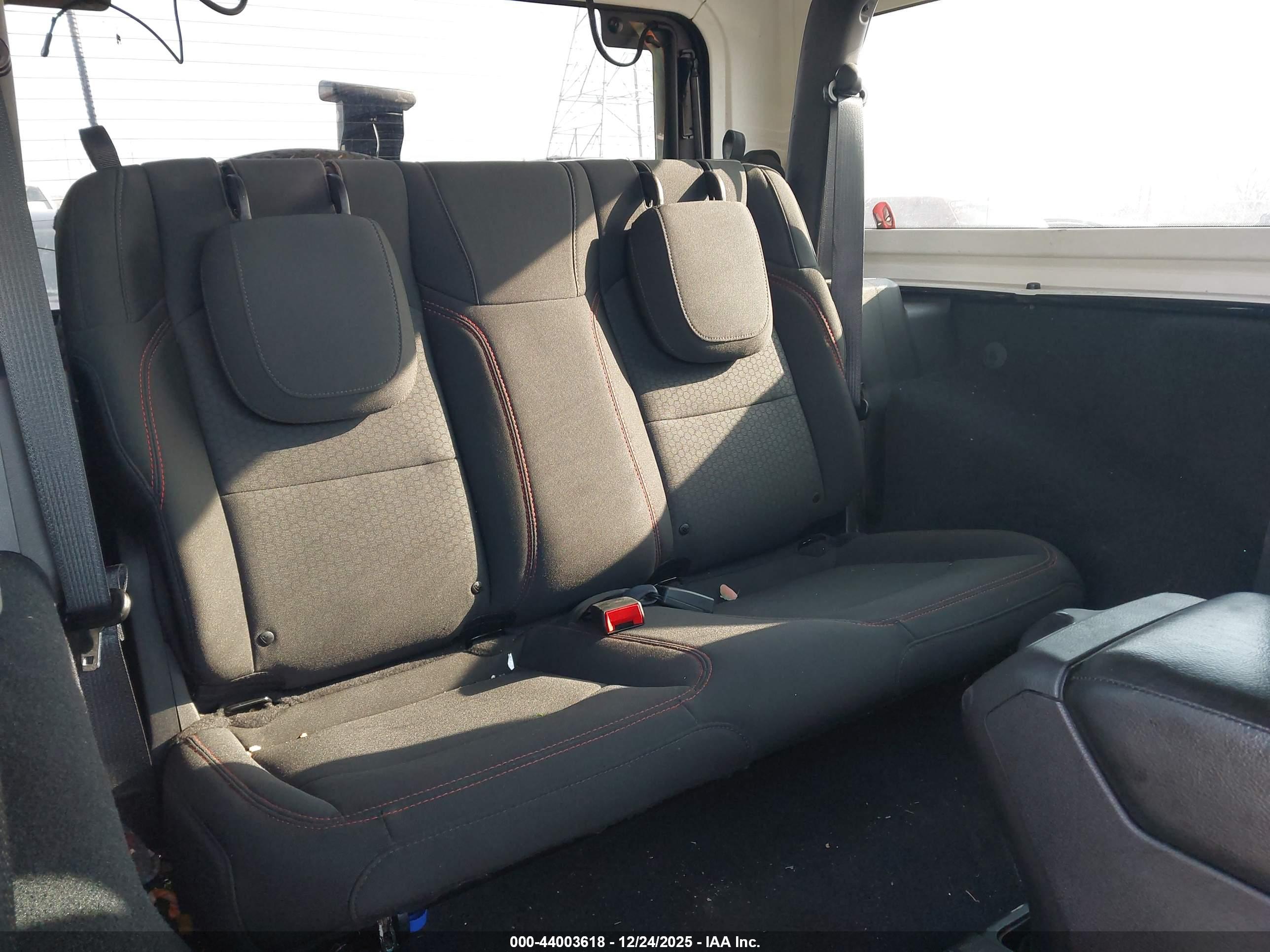 JEEP WRANGLER image 8
