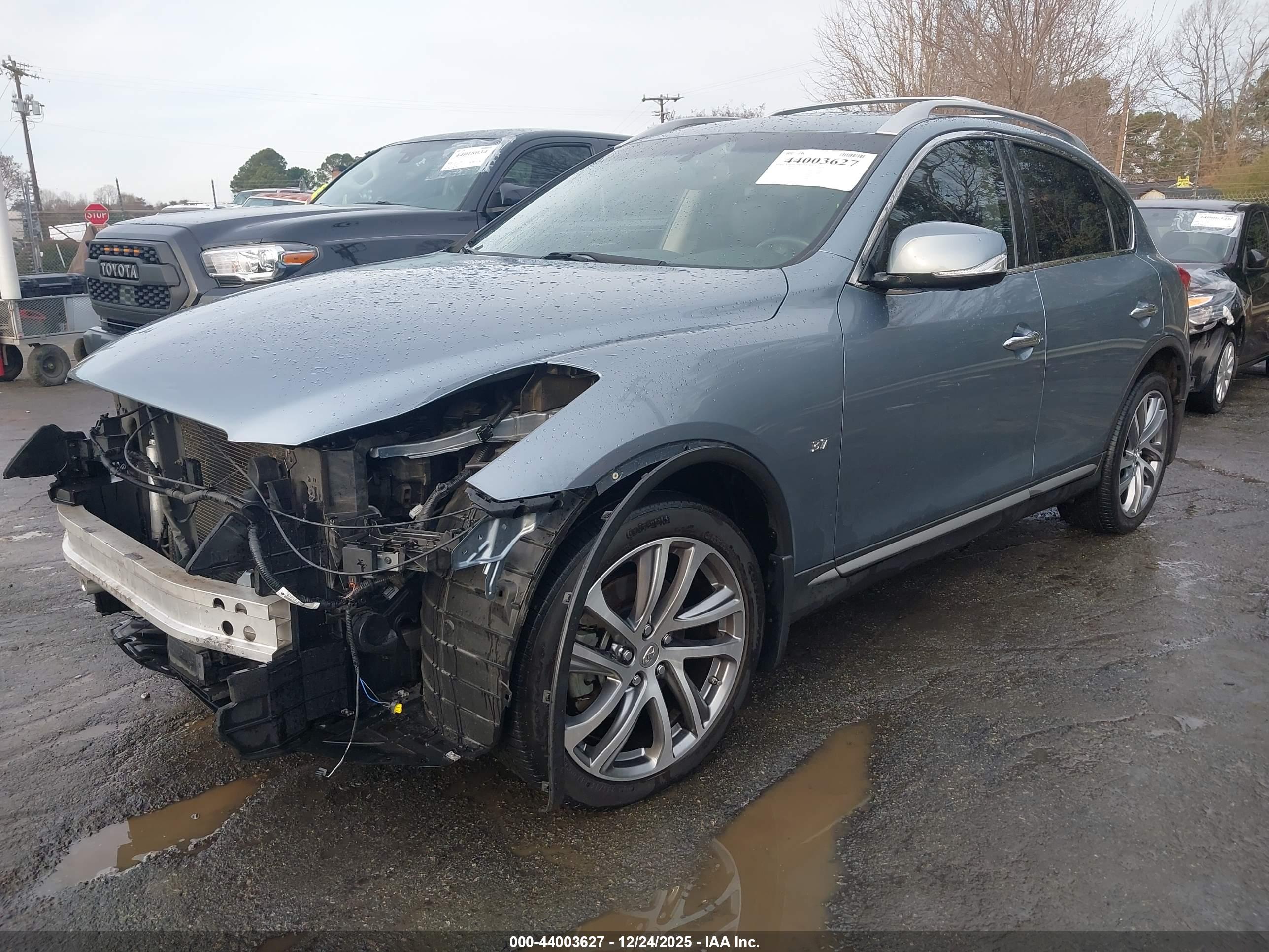 INFINITI QX50 image 2