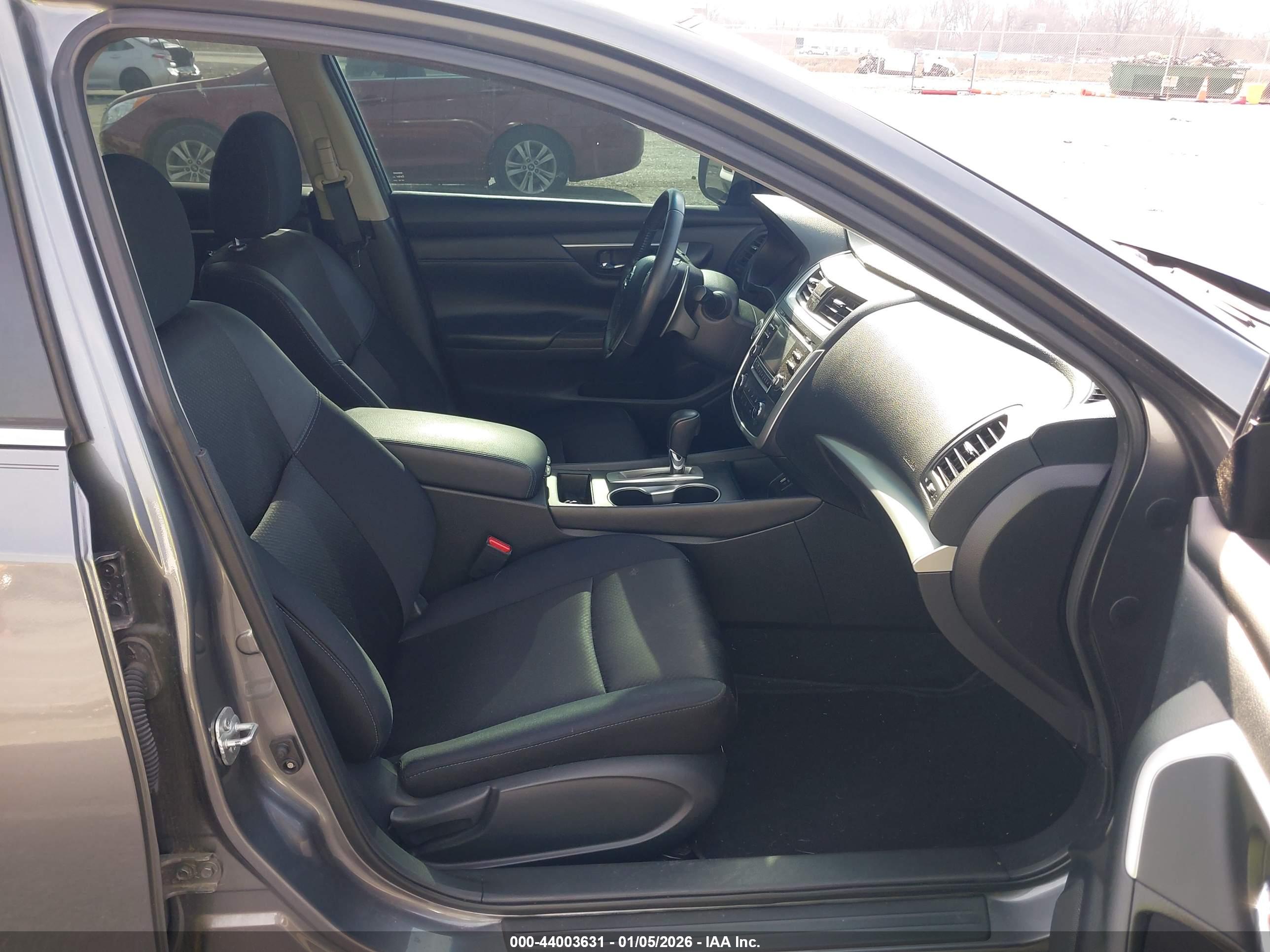 NISSAN ALTIMA image 5