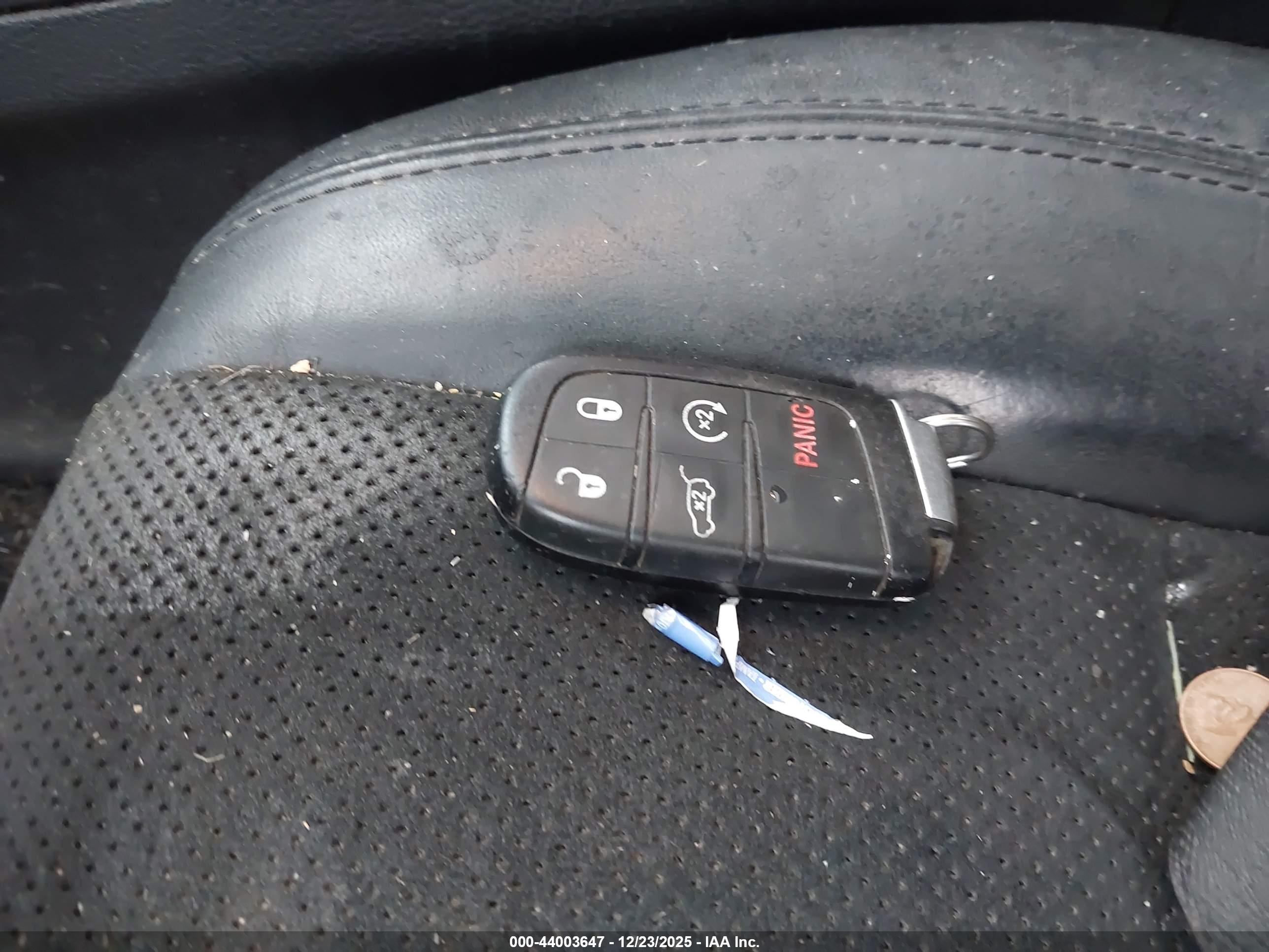 JEEP GRAND image 11
