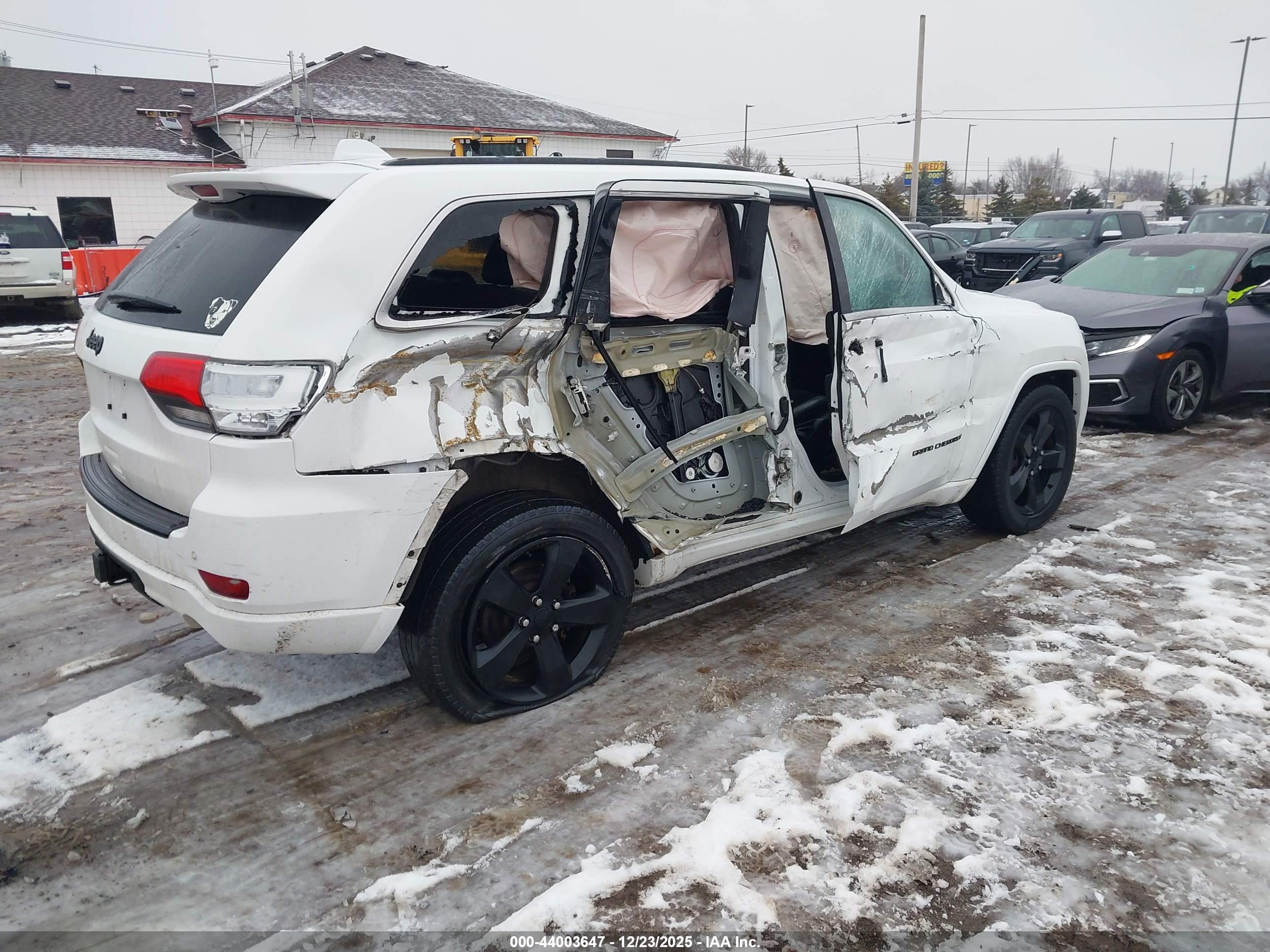 JEEP GRAND image 4