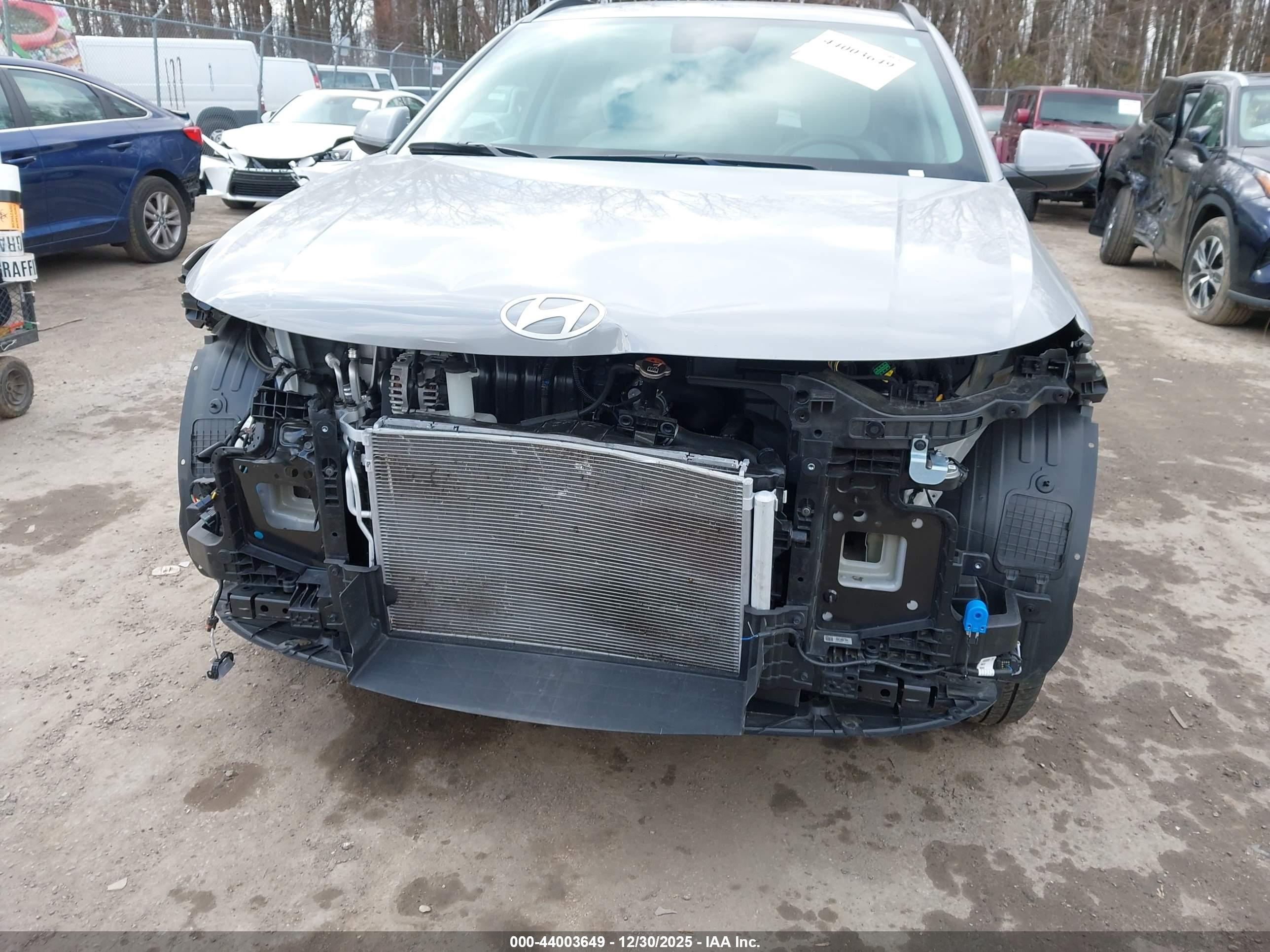 HYUNDAI KONA image 6