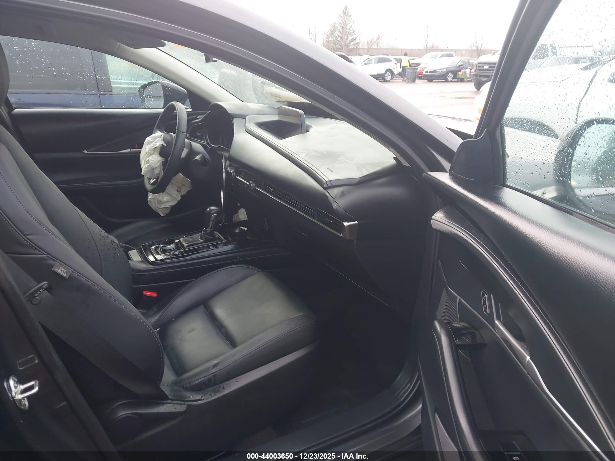 MAZDA CX-30 image 5