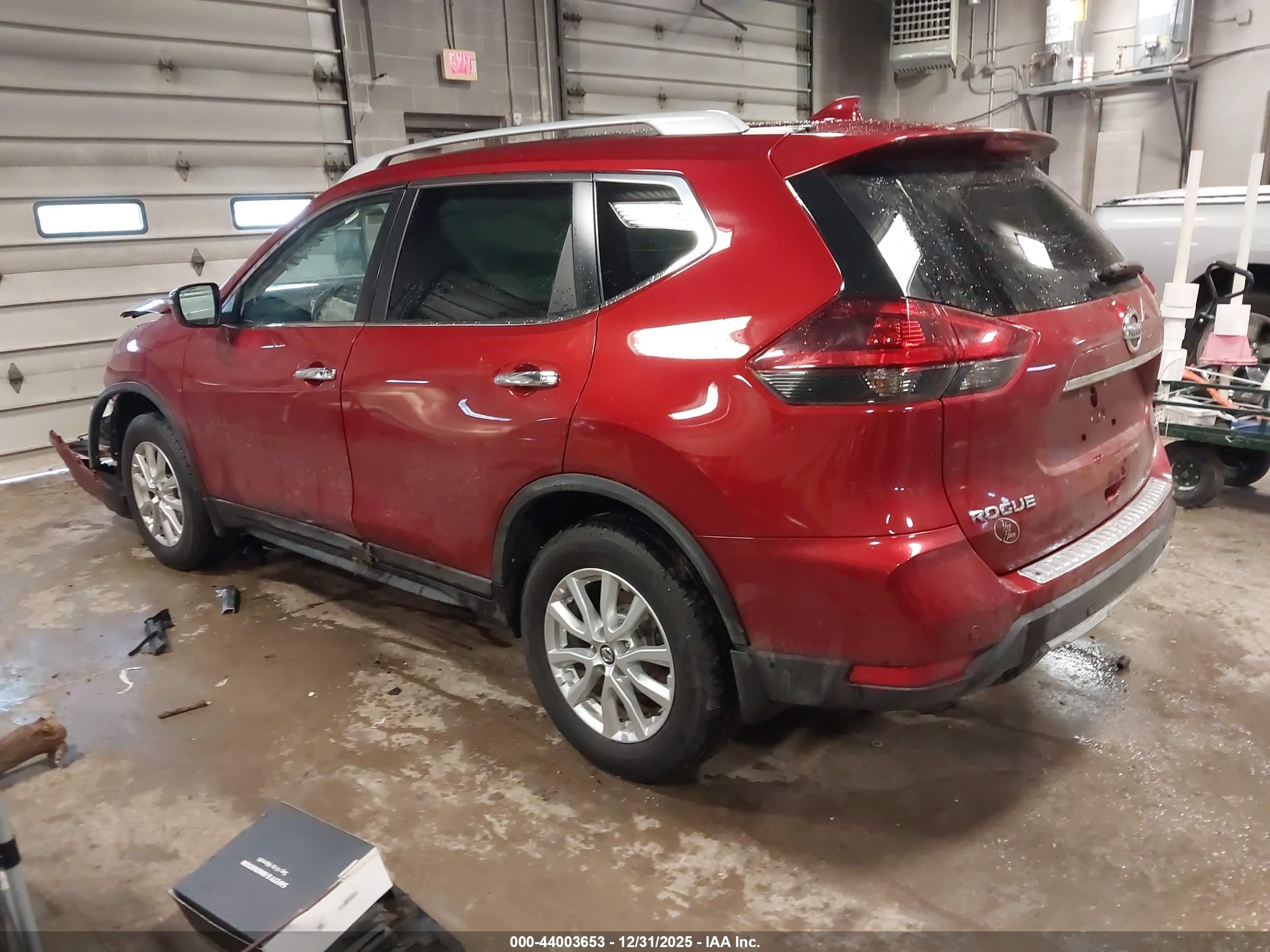 NISSAN ROGUE image 3