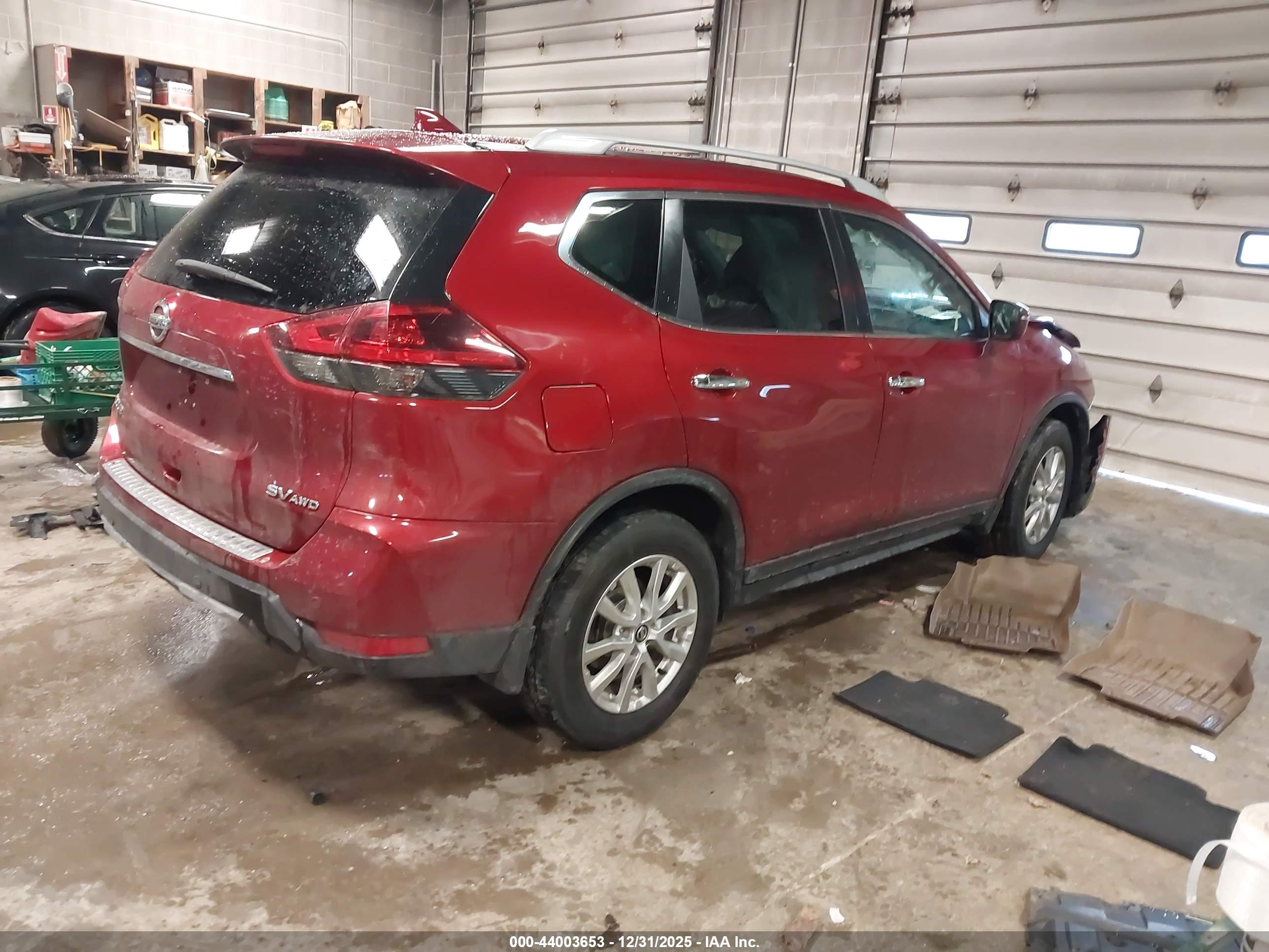 NISSAN ROGUE image 4