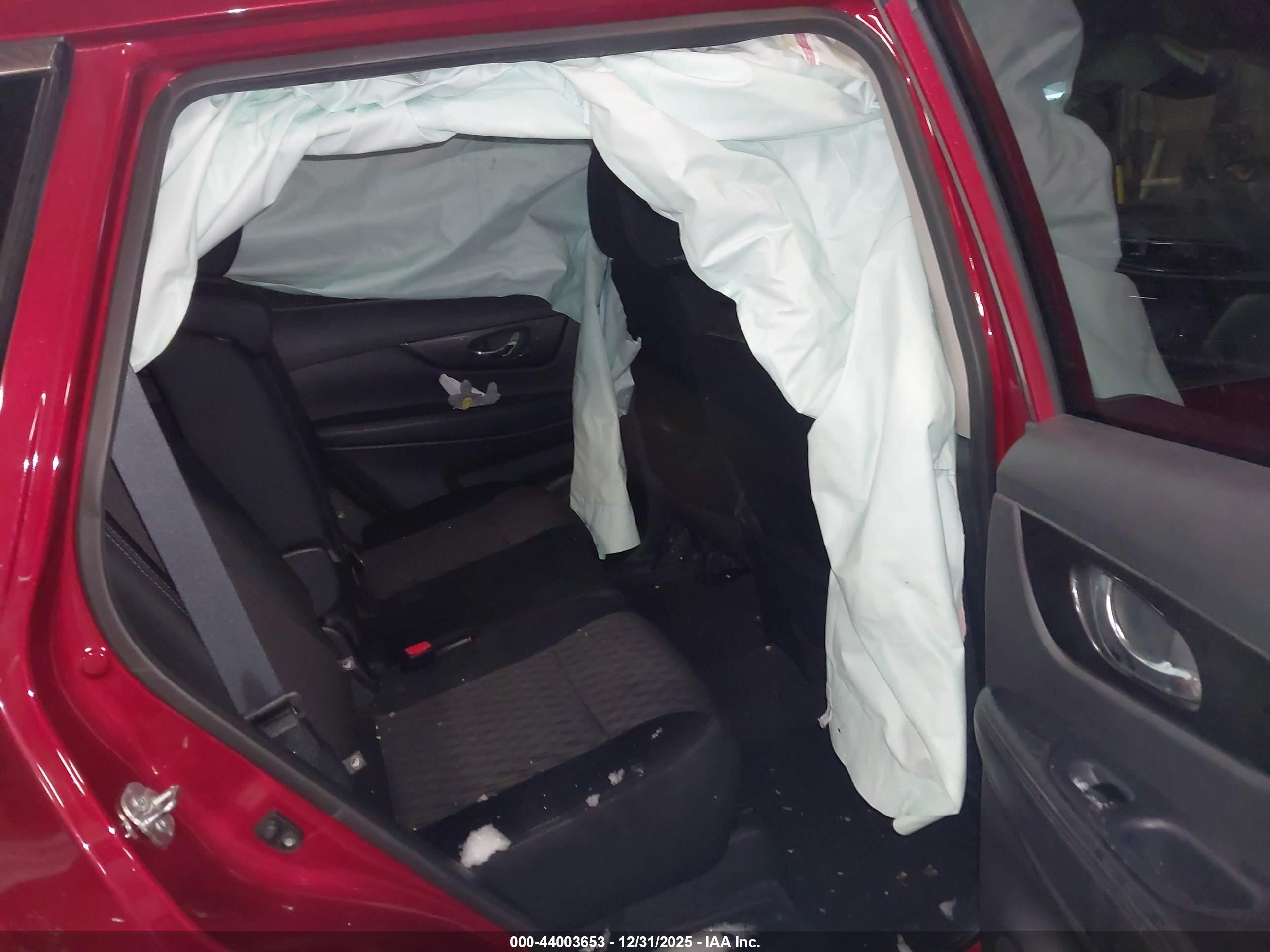 NISSAN ROGUE image 8