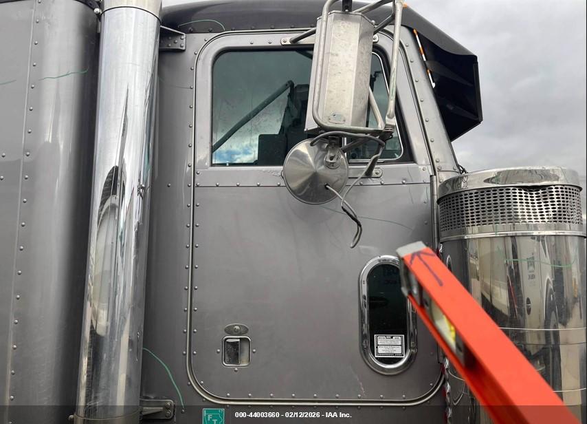 PETERBILT 379 image 5