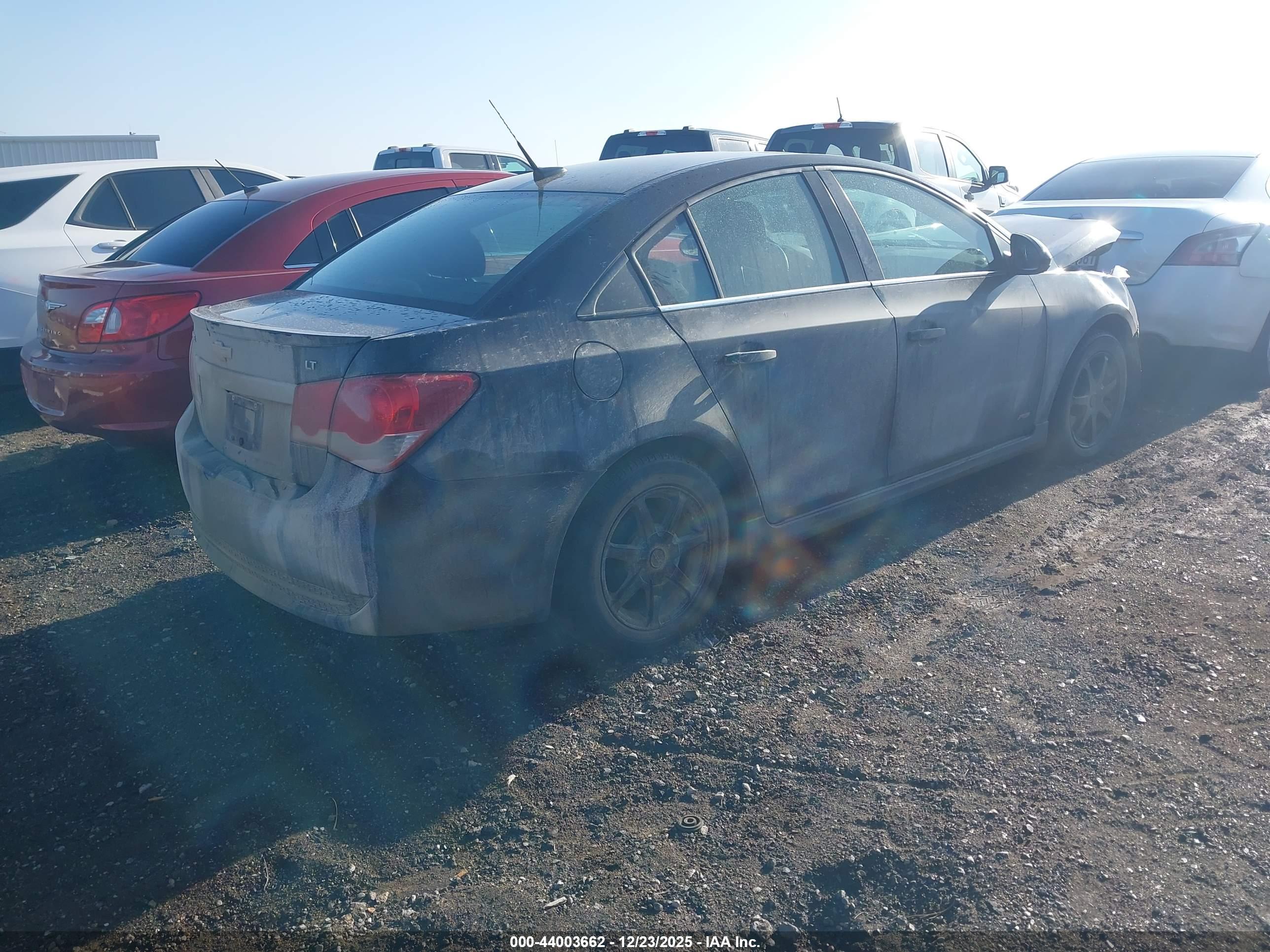 CHEVROLET CRUZE image 4
