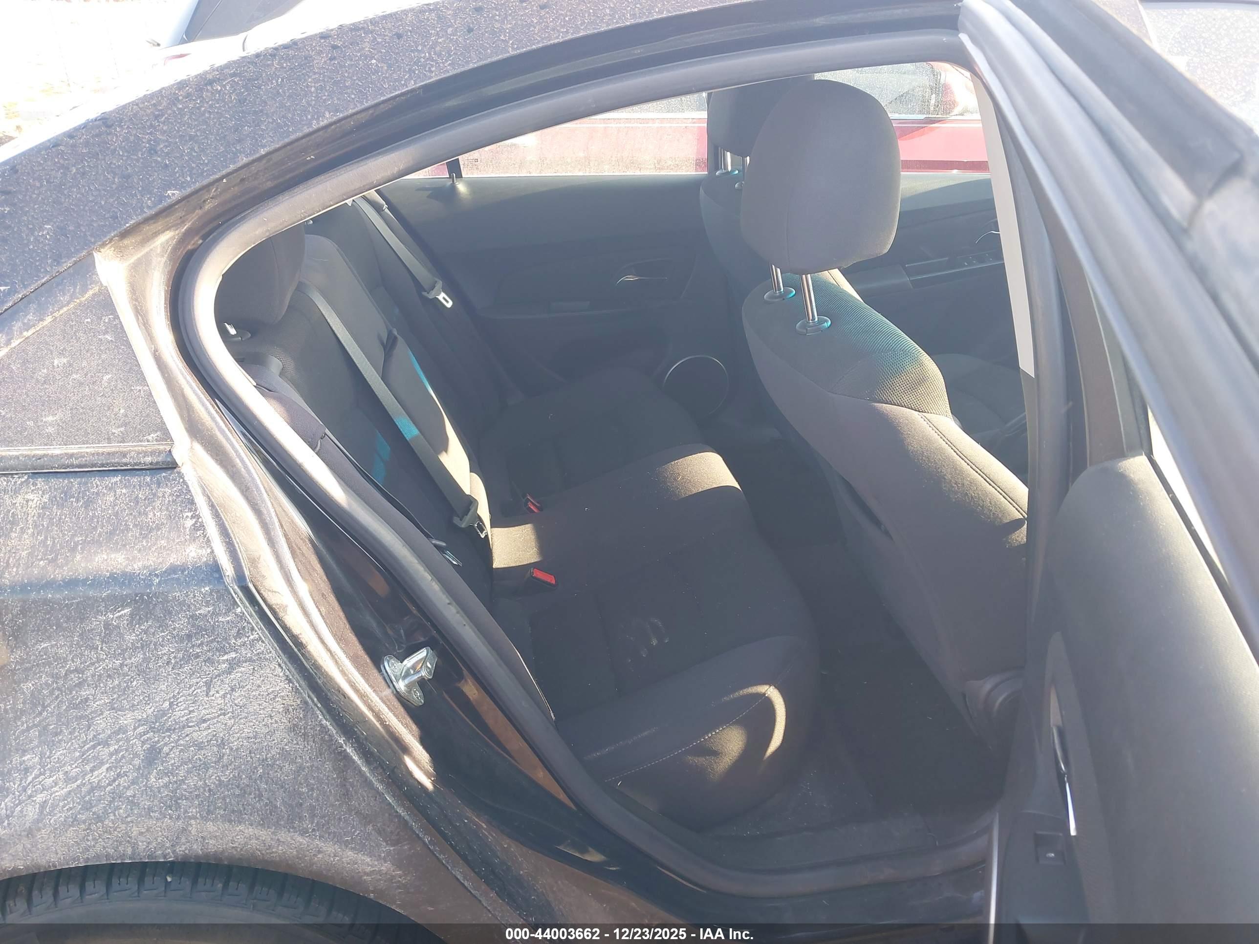 CHEVROLET CRUZE image 8