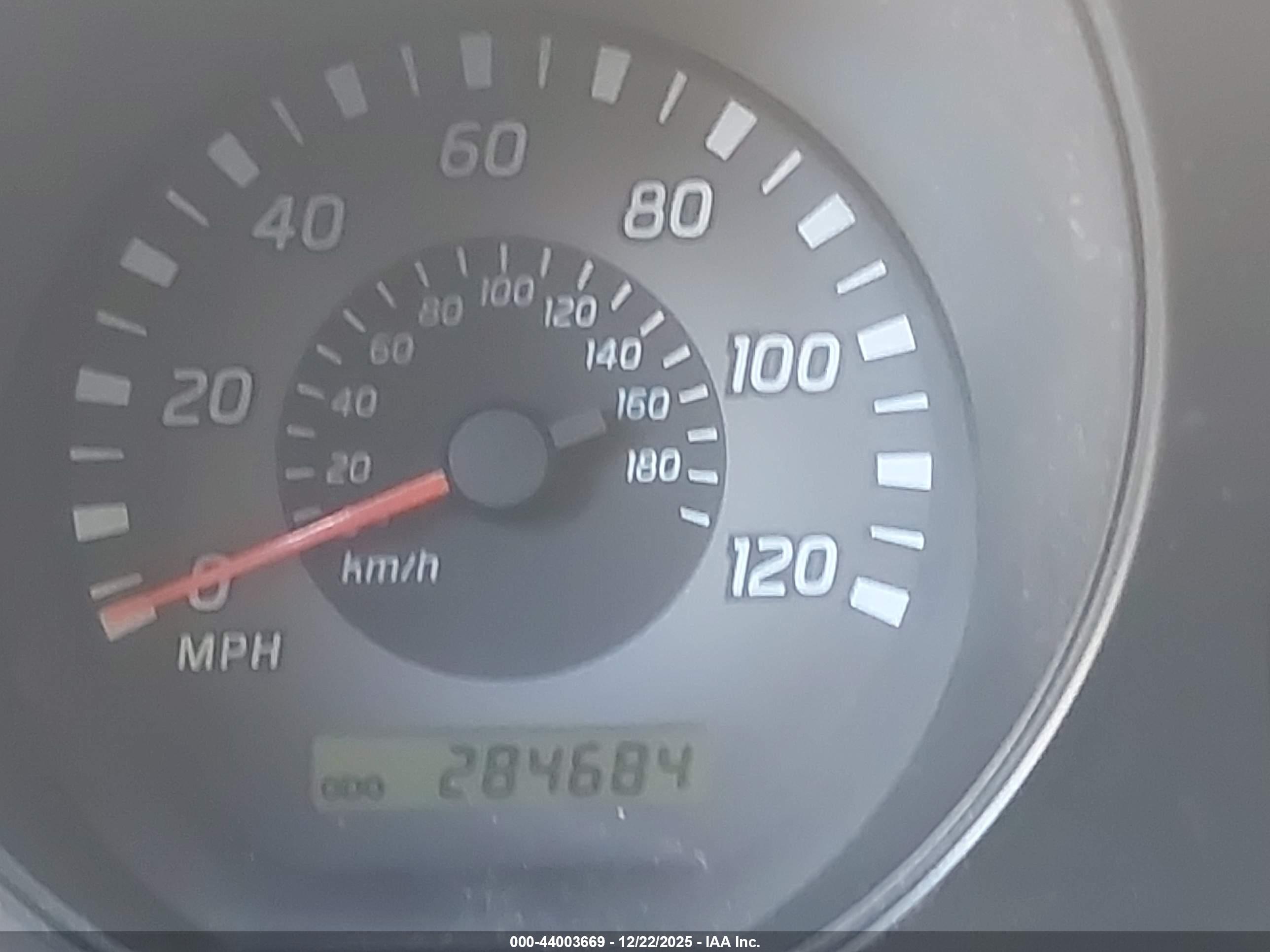 NISSAN FRONTIER image 7